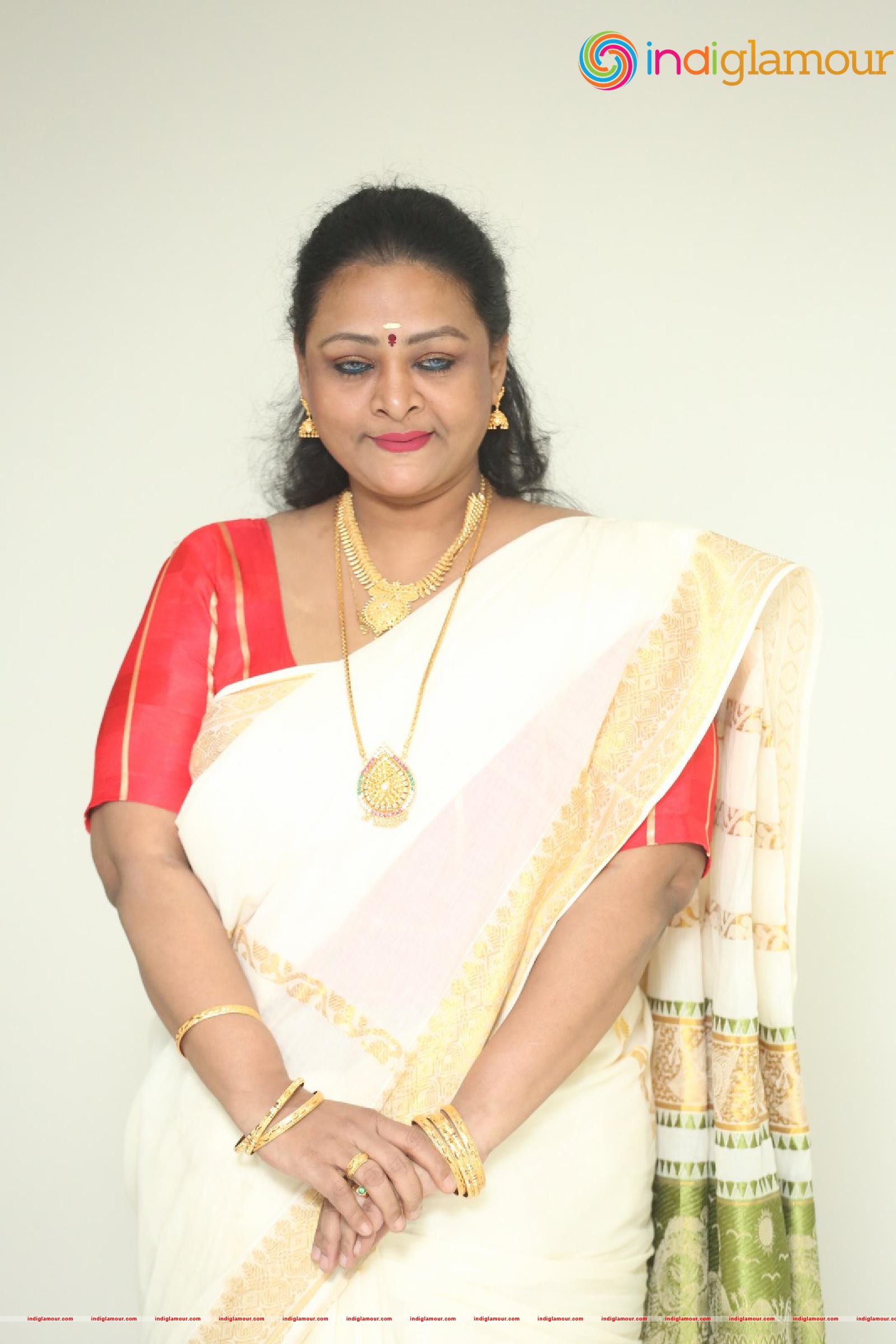 Shakeela Actress hd photo