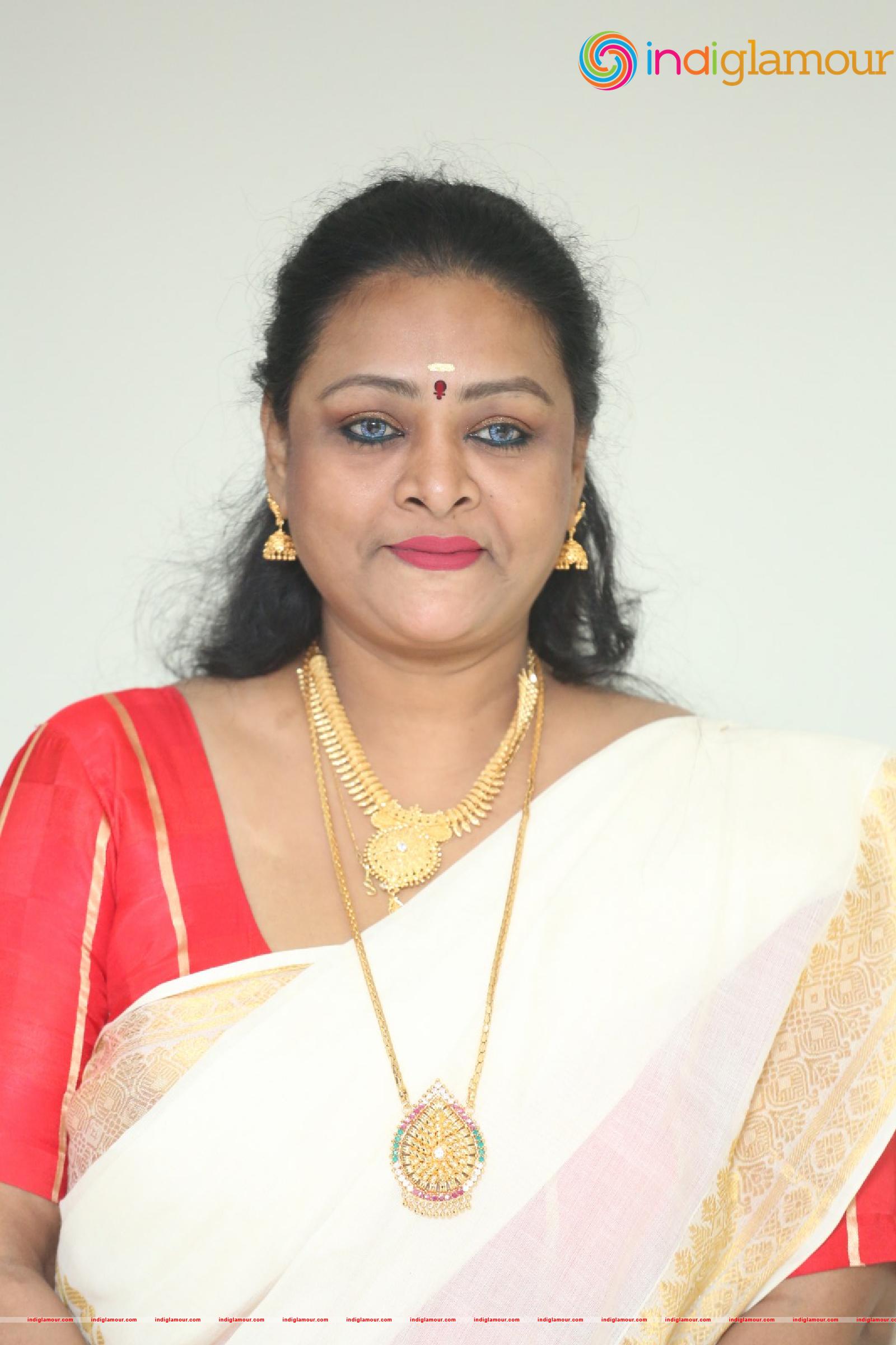 Shakeela Actress hd photo