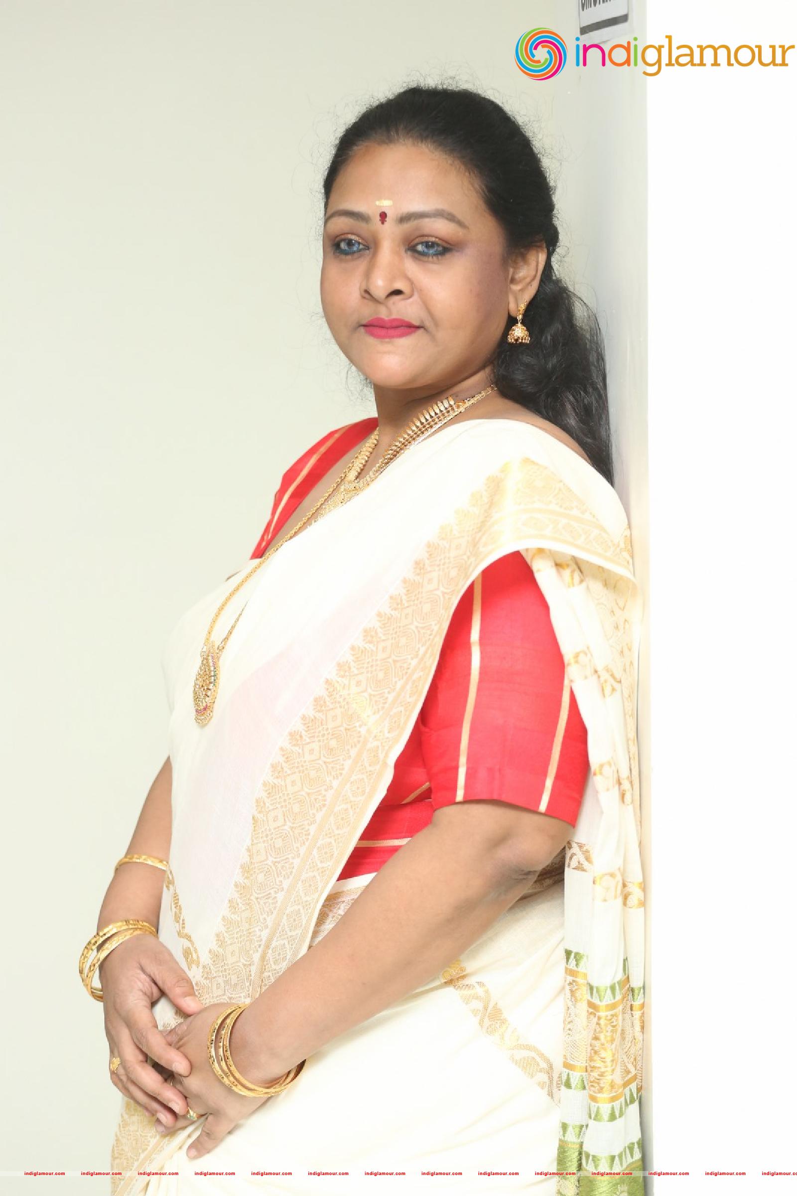 Shakeela Actress hd photo
