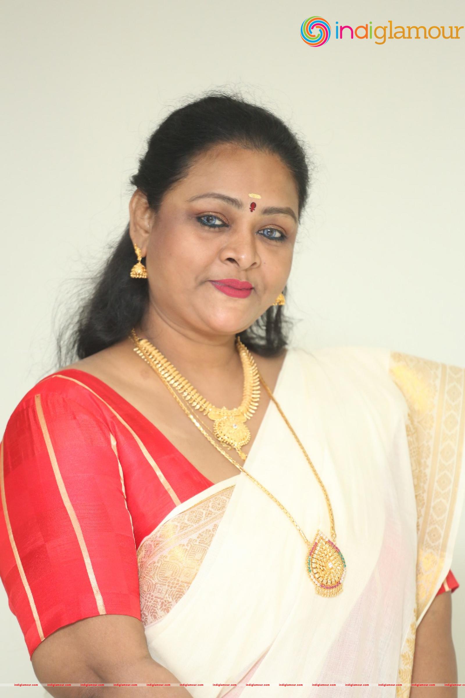 Shakeela Actress hd photo