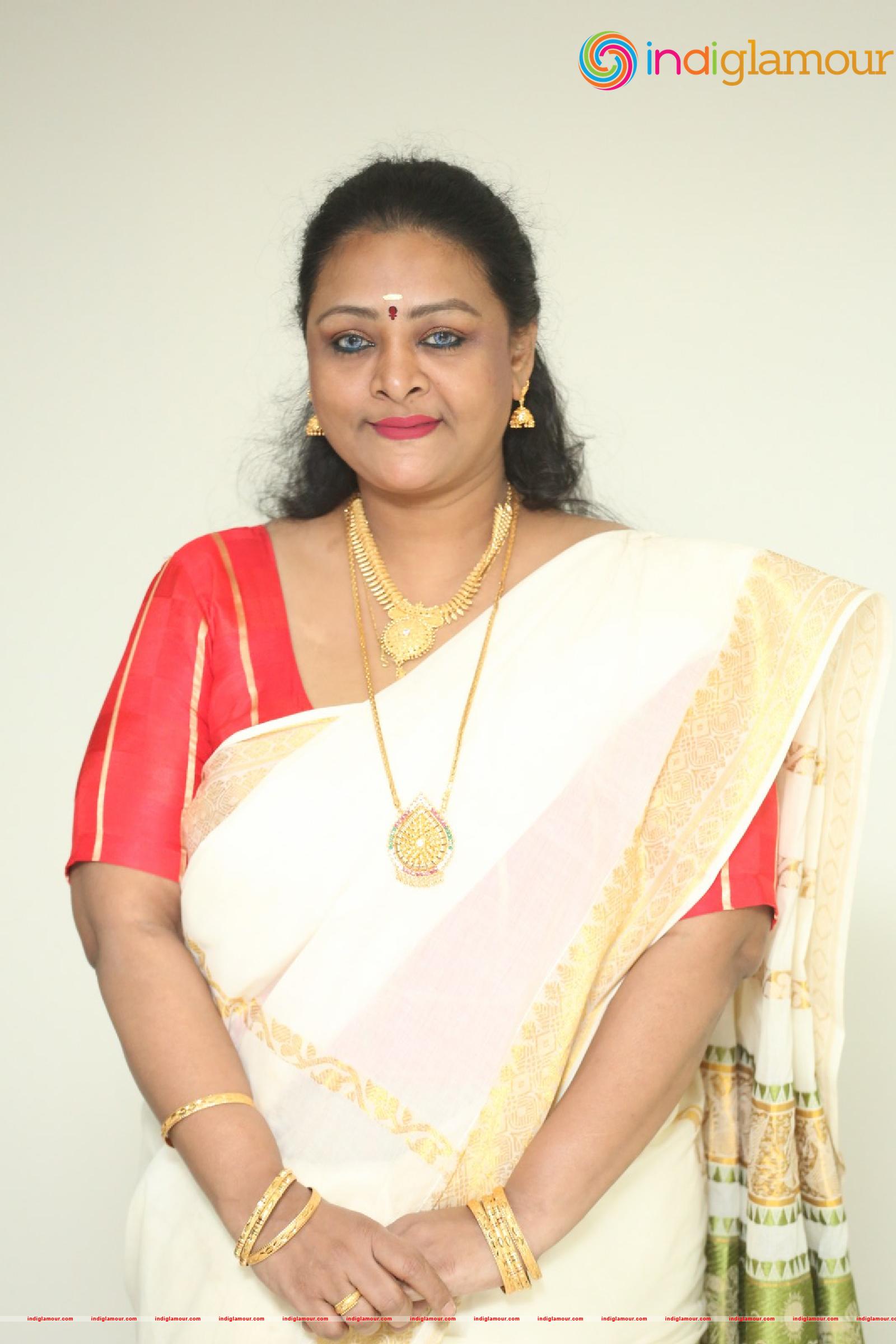 Shakeela Actress hd photo