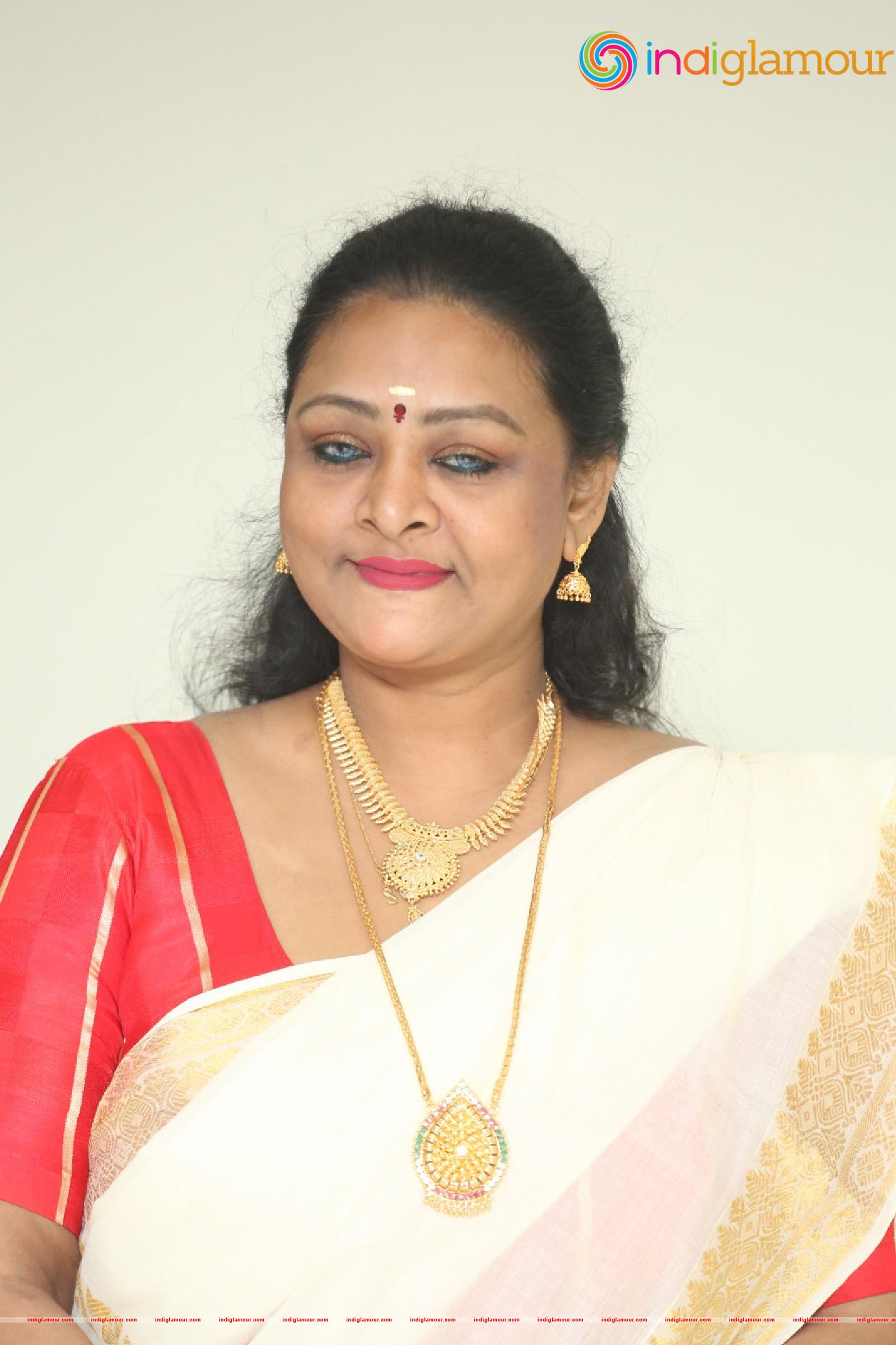 Shakeela Actress hd photo