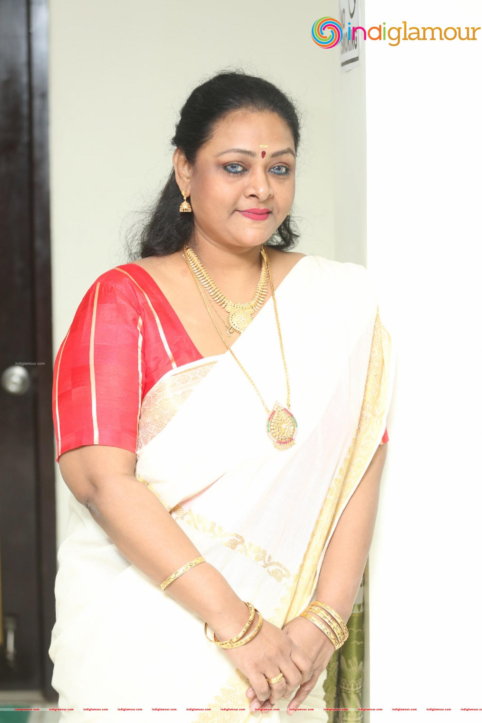 Shakeela Actress hd photo