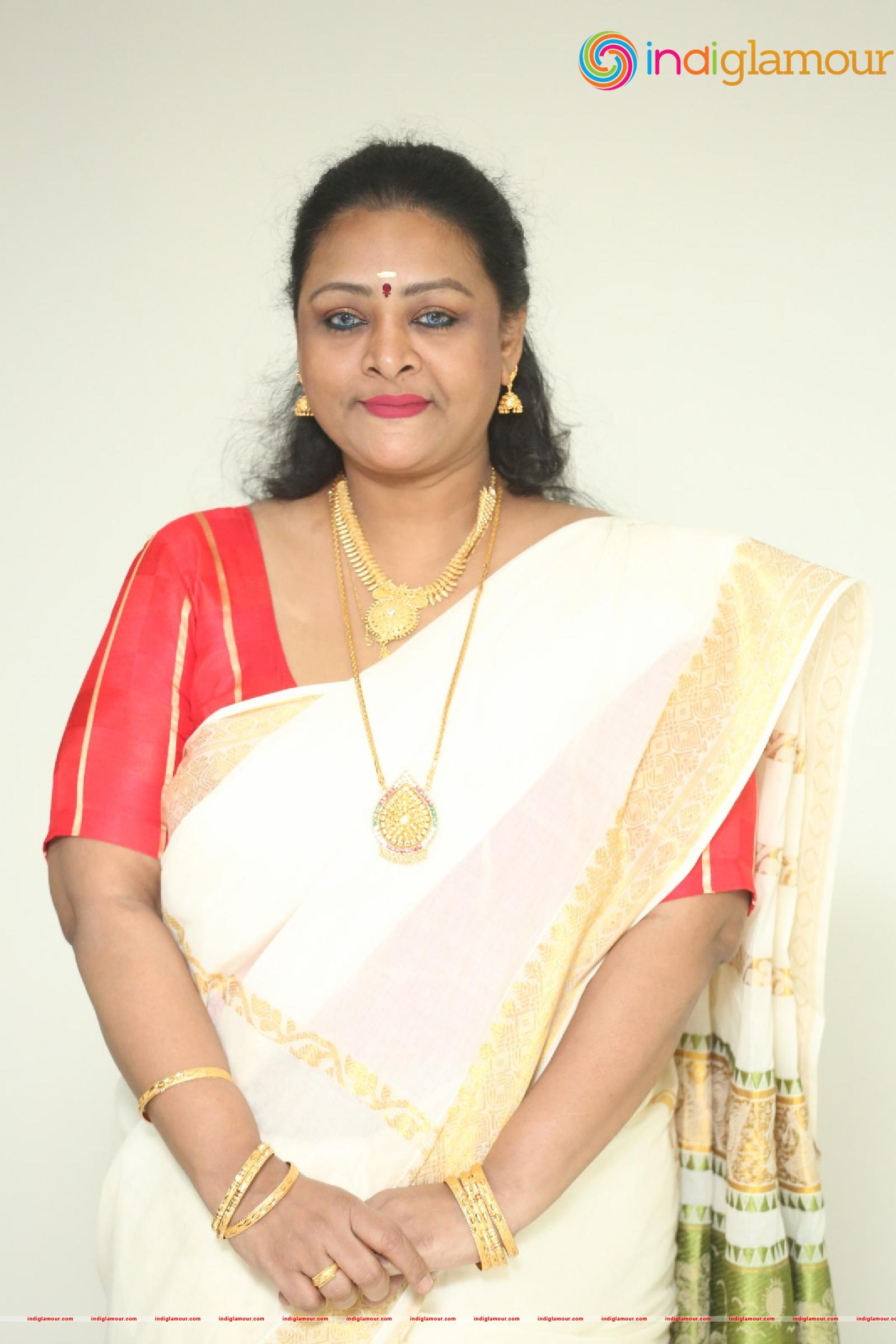 Shakeela Actress hd photo