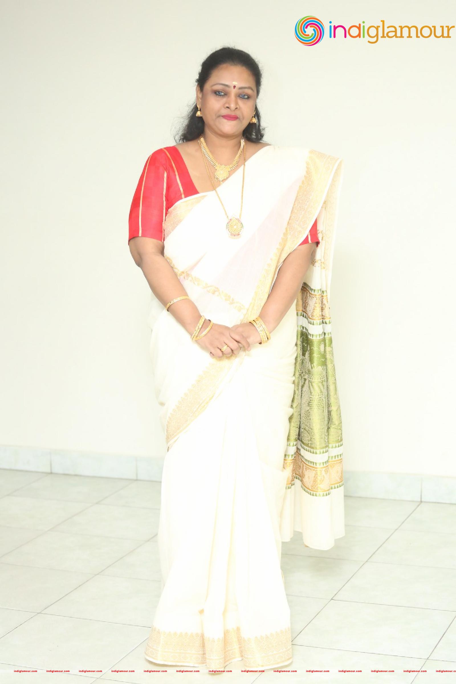 Shakeela Actress hd photo