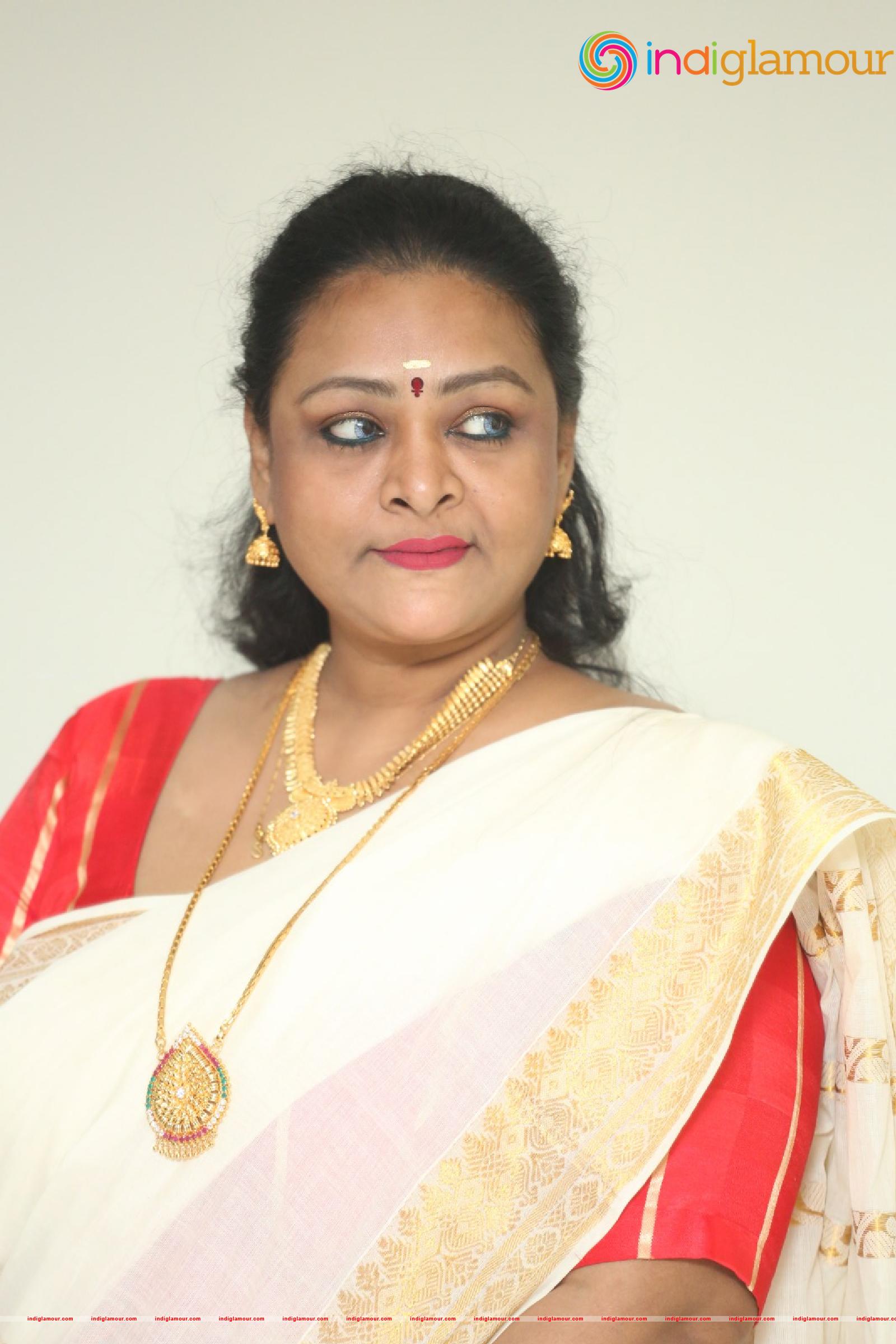 Shakeela Actress hd photo