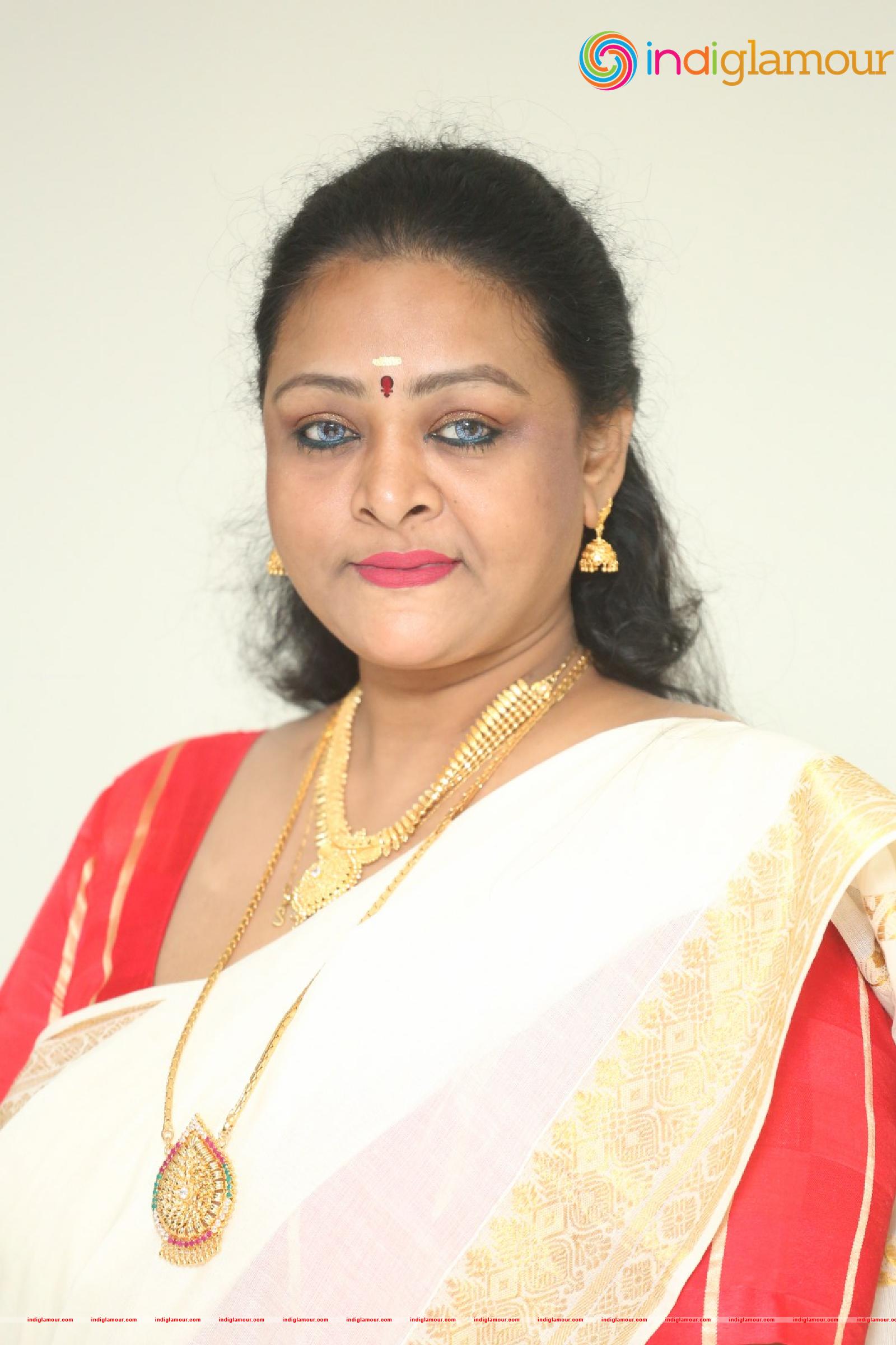 Shakeela Actress hd photo