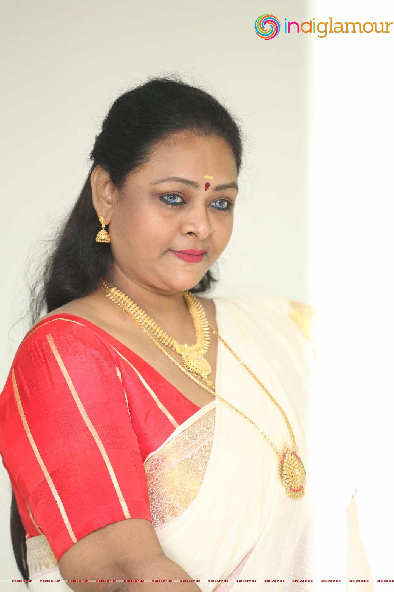 Shakeela Actress hd photo