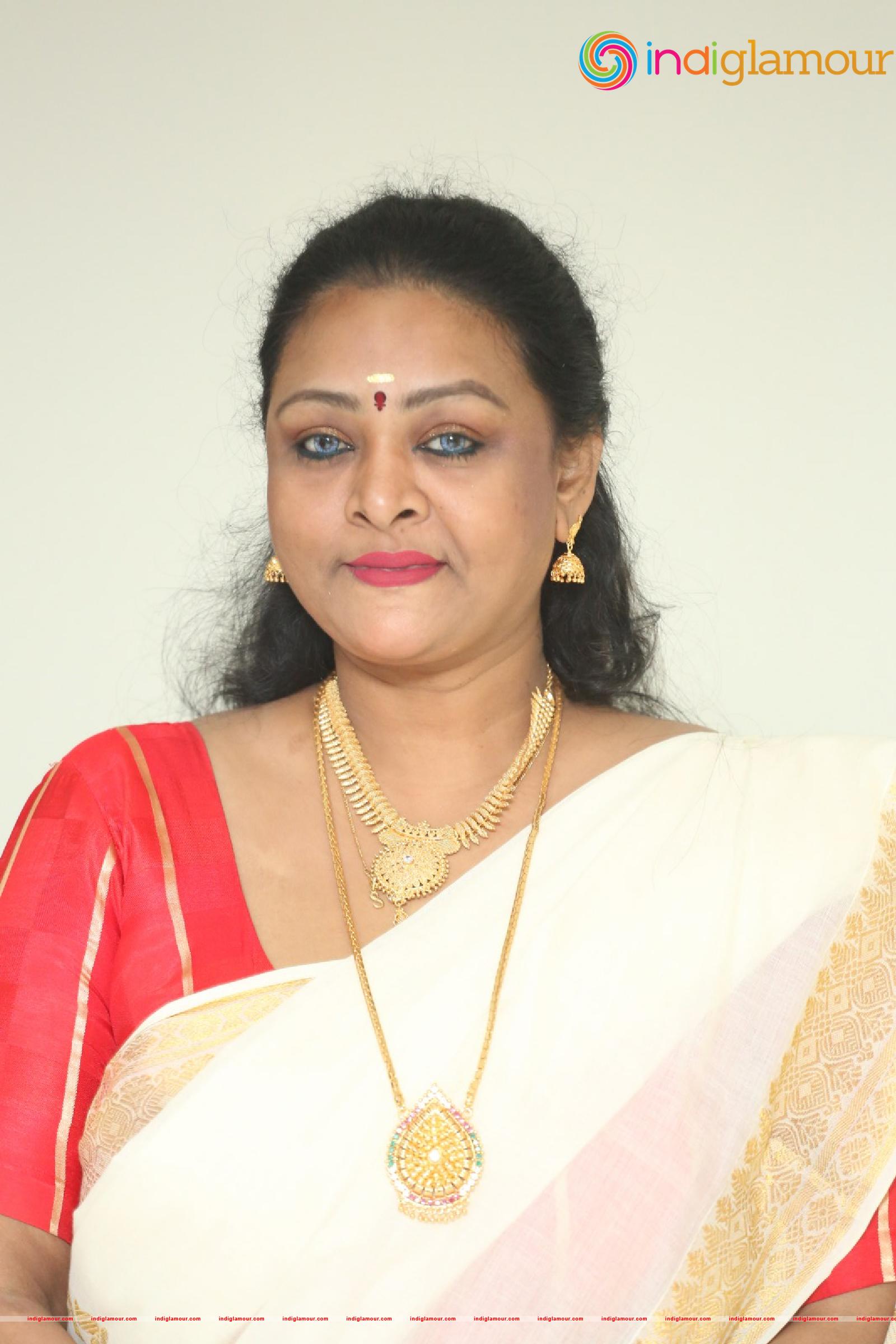 Shakeela Actress hd photo
