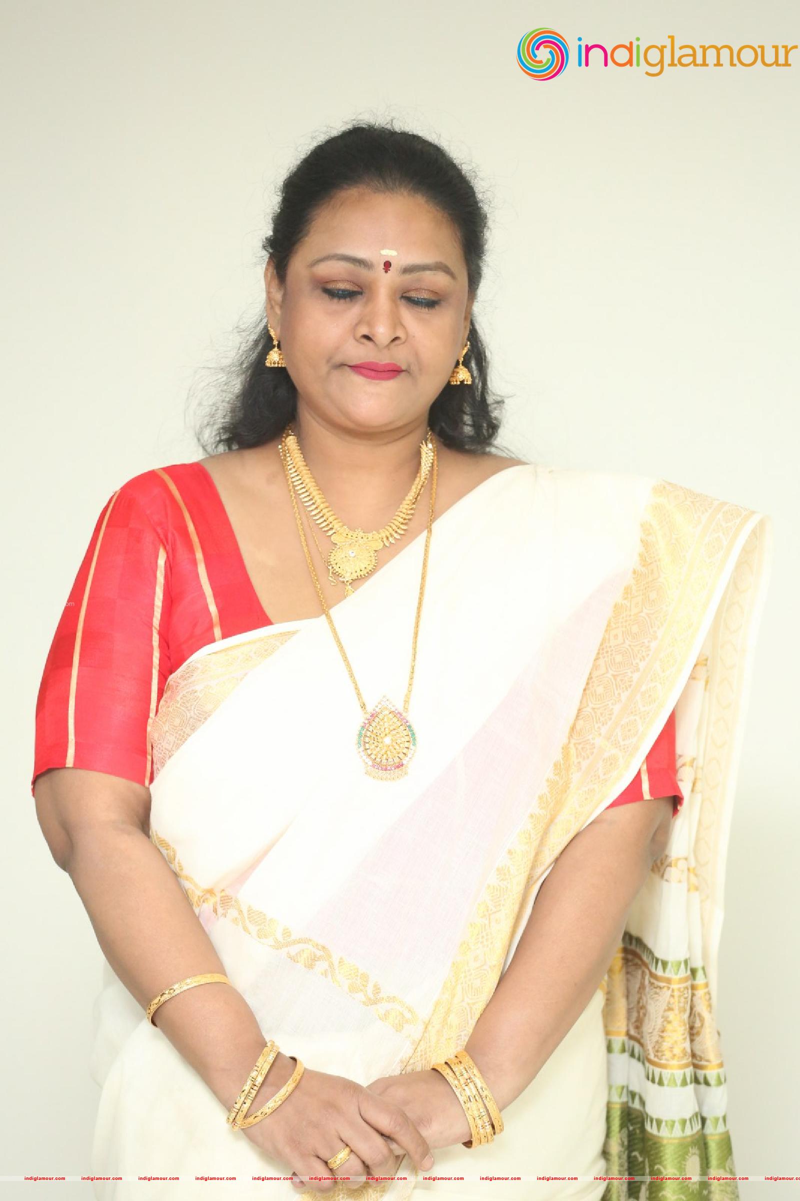 Shakeela Actress hd photo