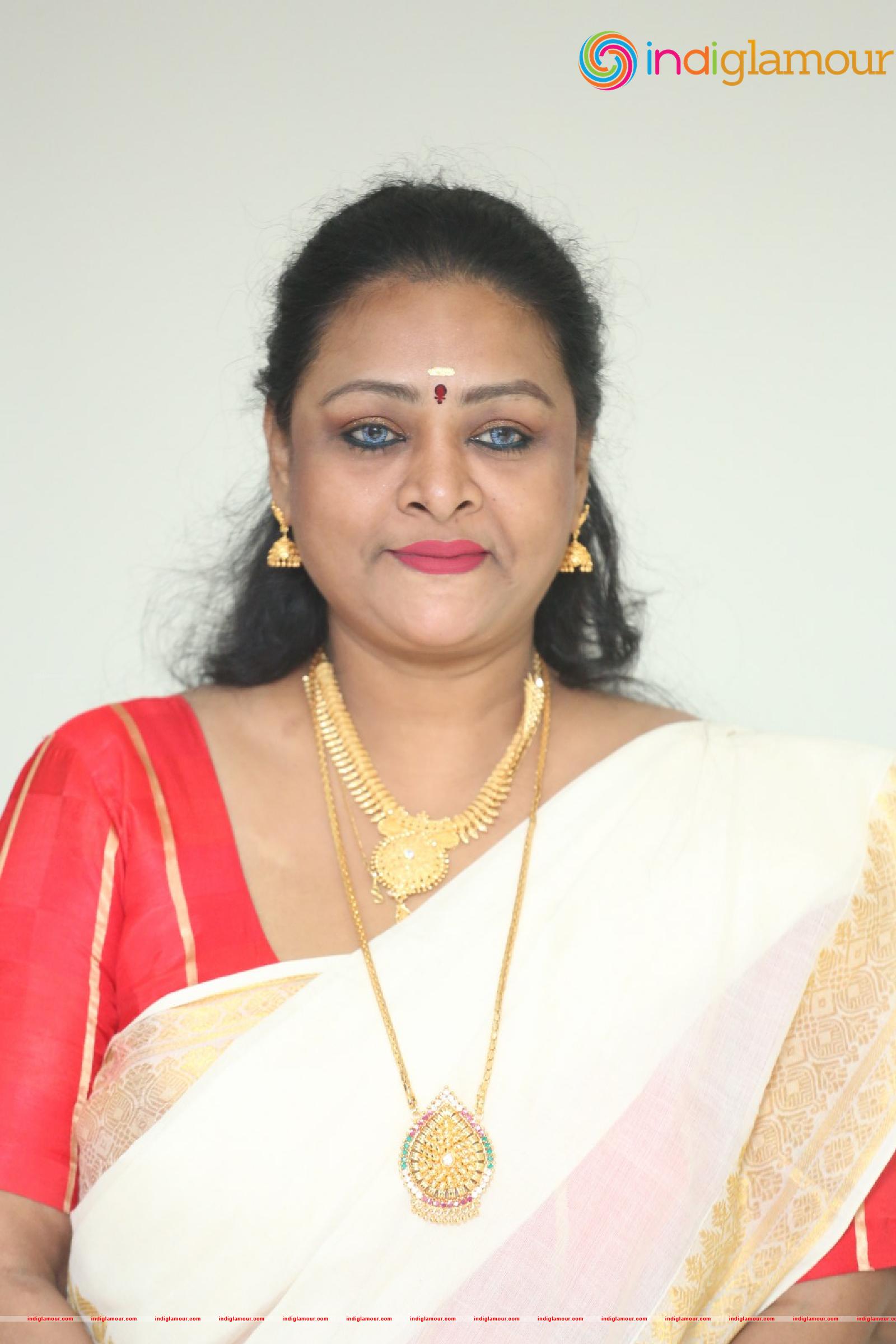 Shakeela Actress hd photo