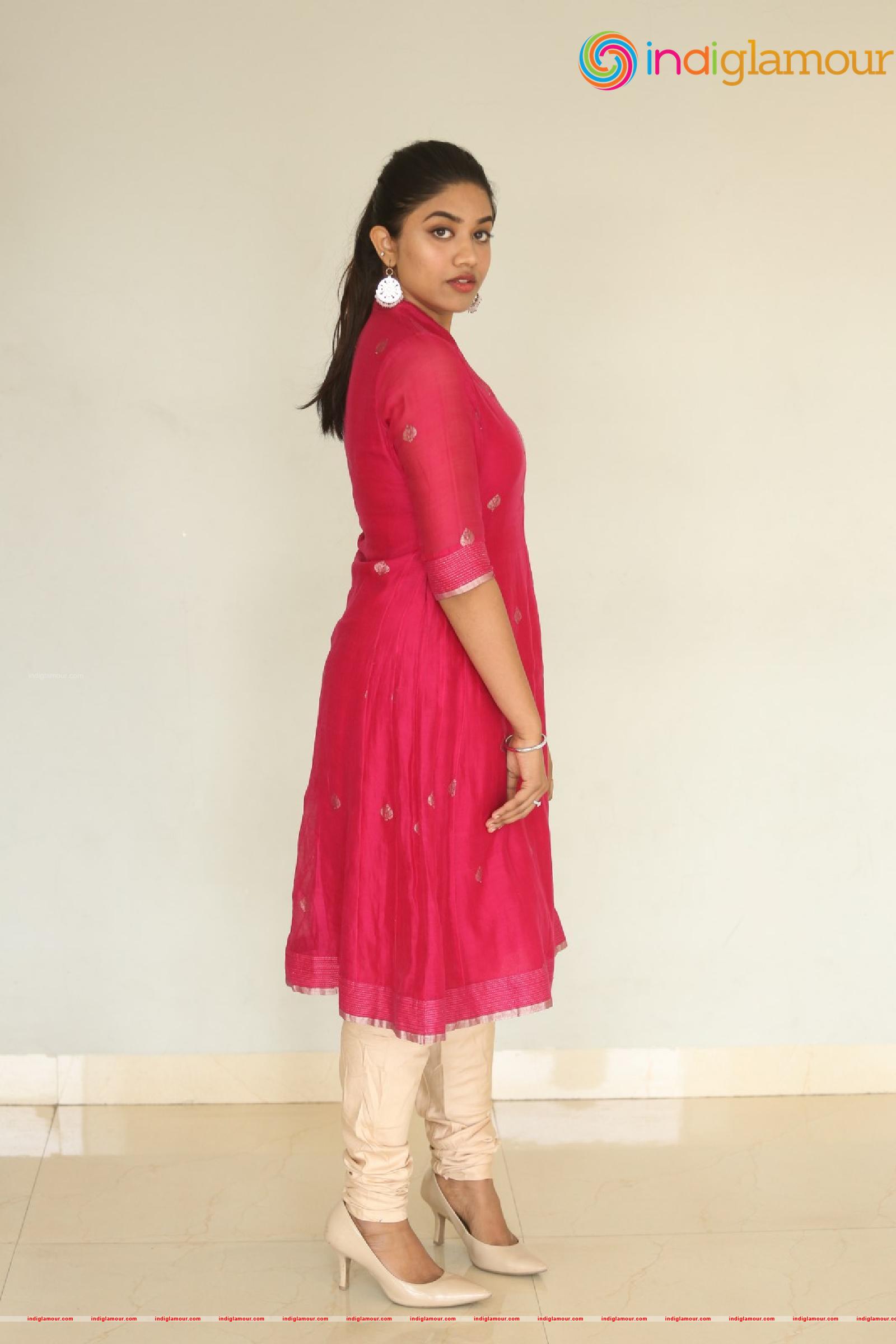 Malavika Satheesan Actress hd photo