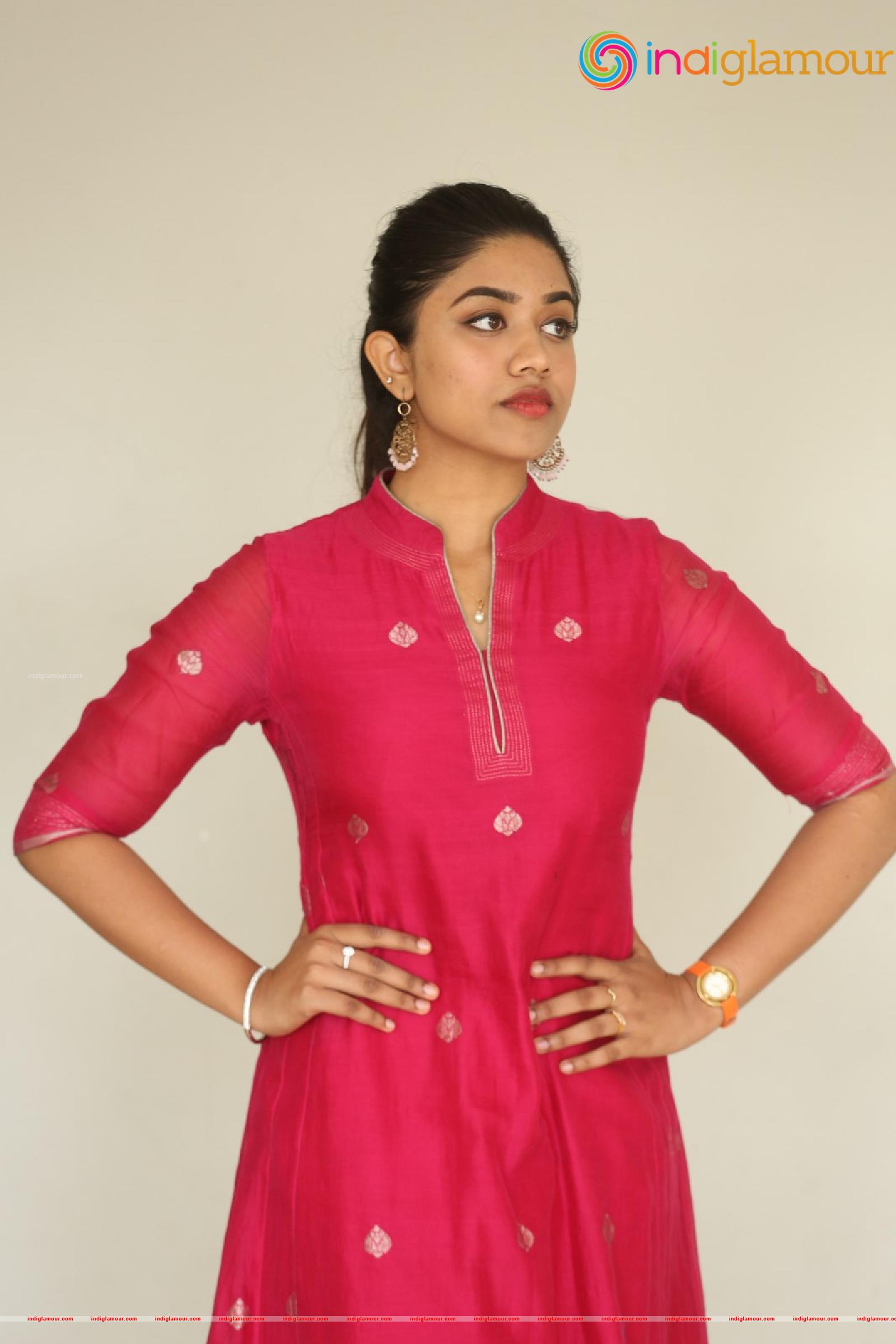Malavika Satheesan Actress hd photo