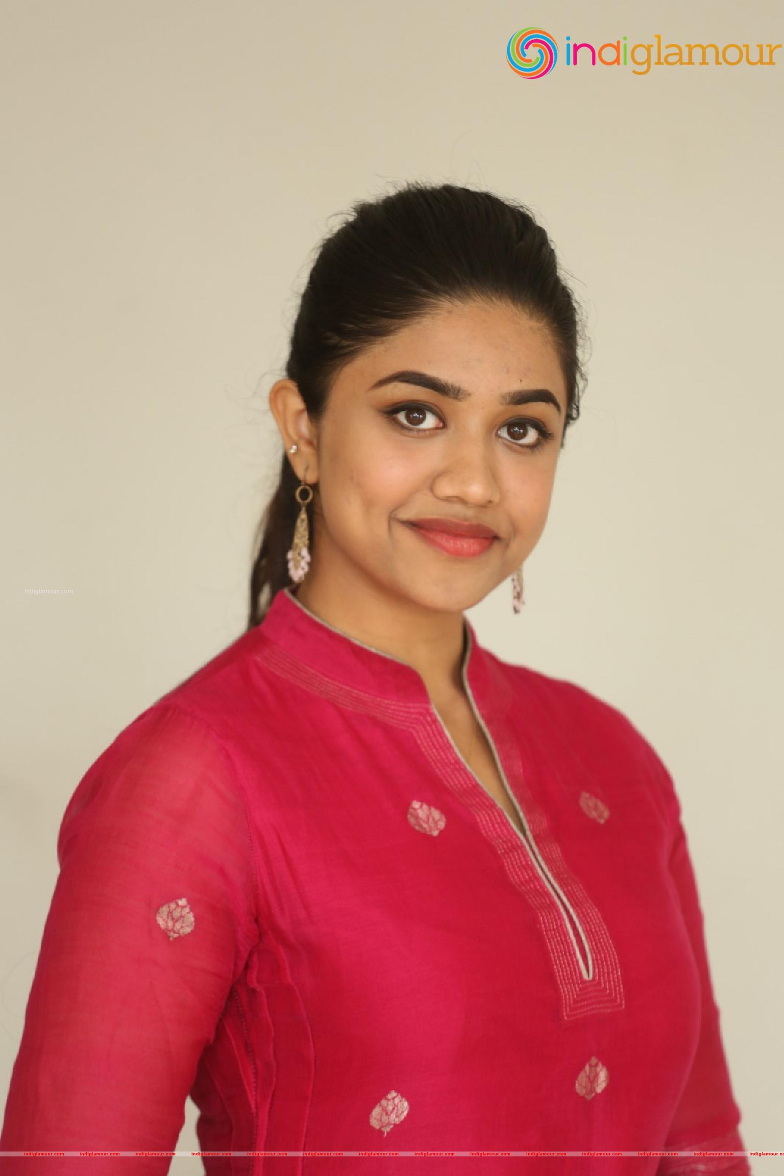 Malavika Satheesan Actress hd photo