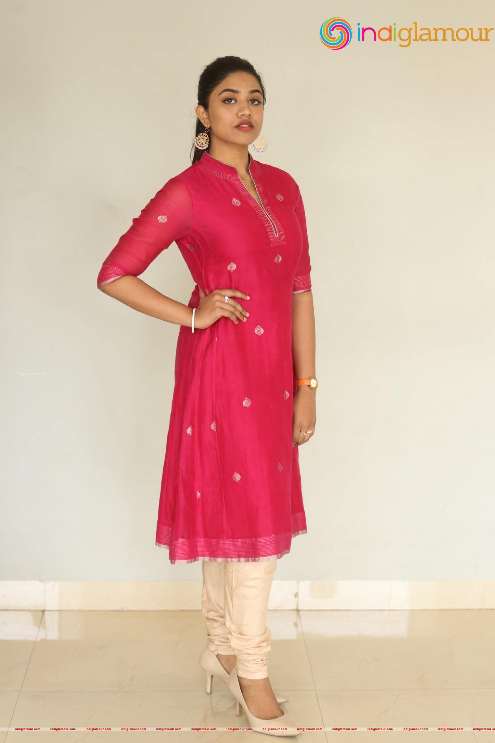 Malavika Satheesan Actress hd photo