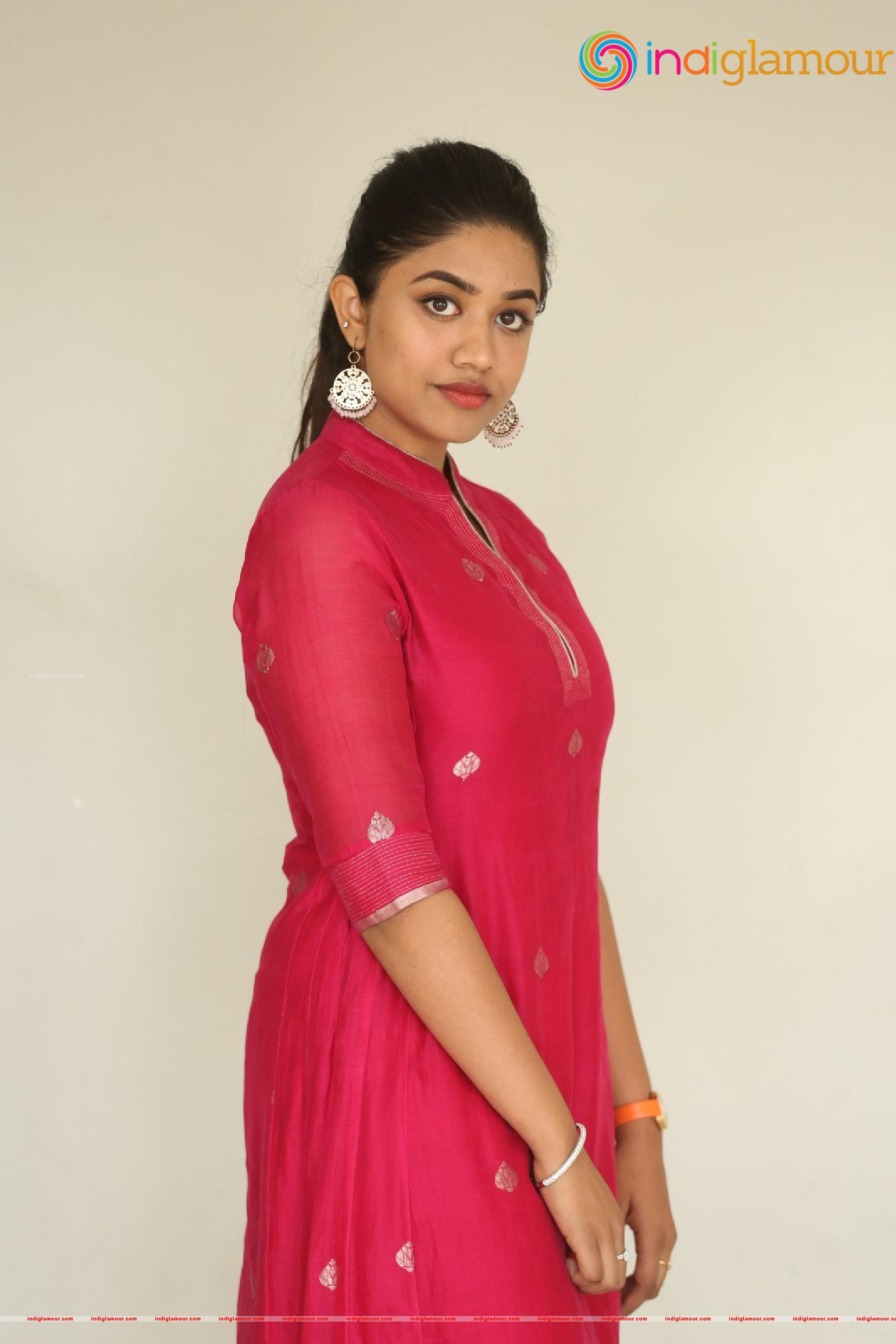 Malavika Satheesan Actress hd photo