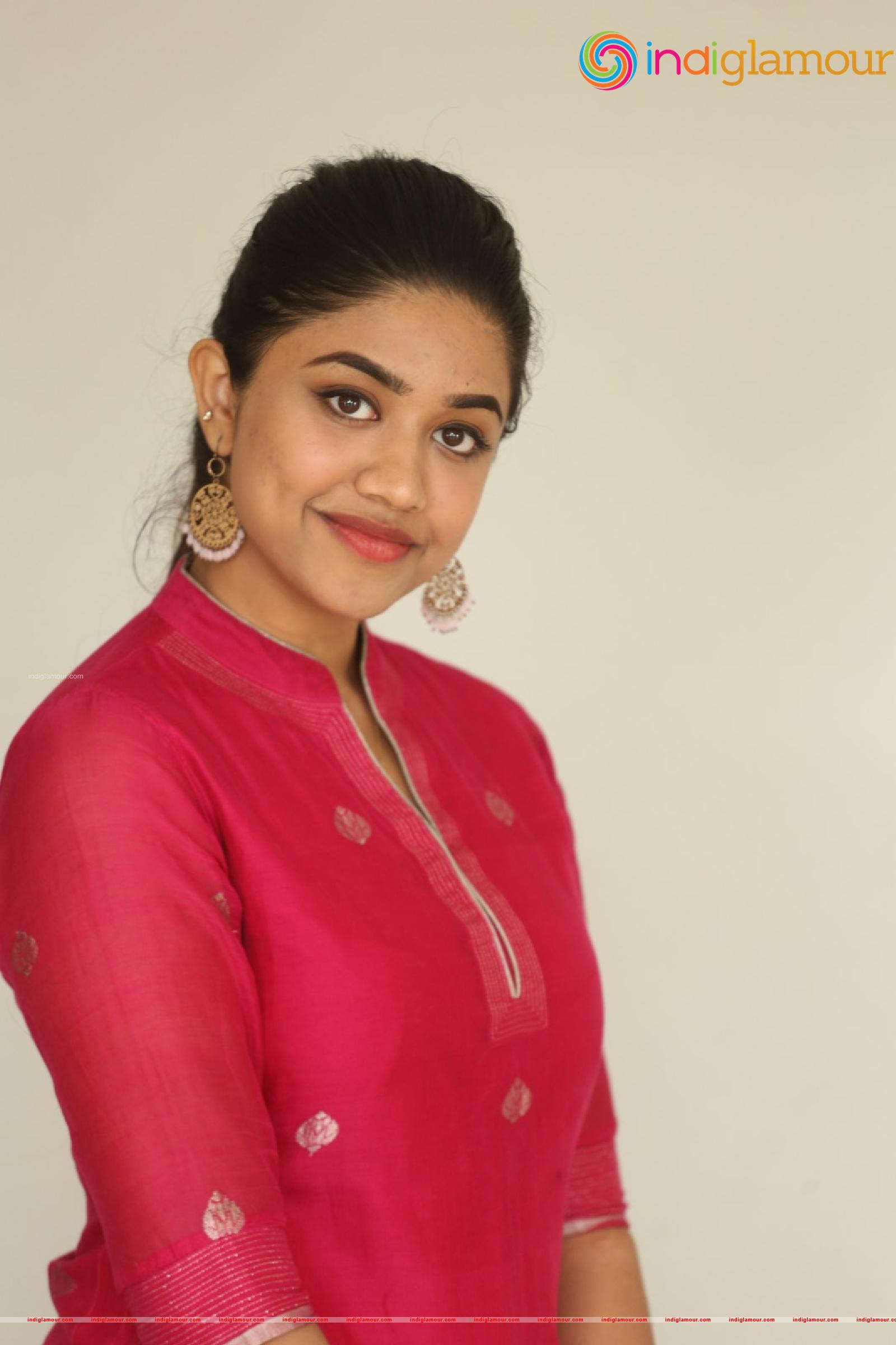 Malavika Satheesan Actress hd photo