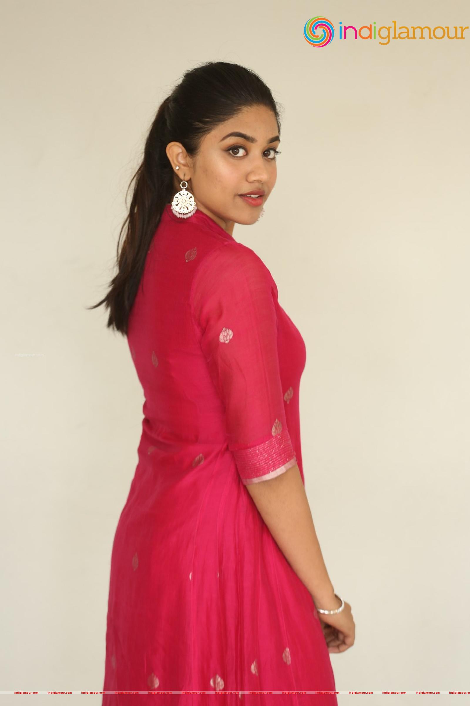 Malavika Satheesan Actress hd photo