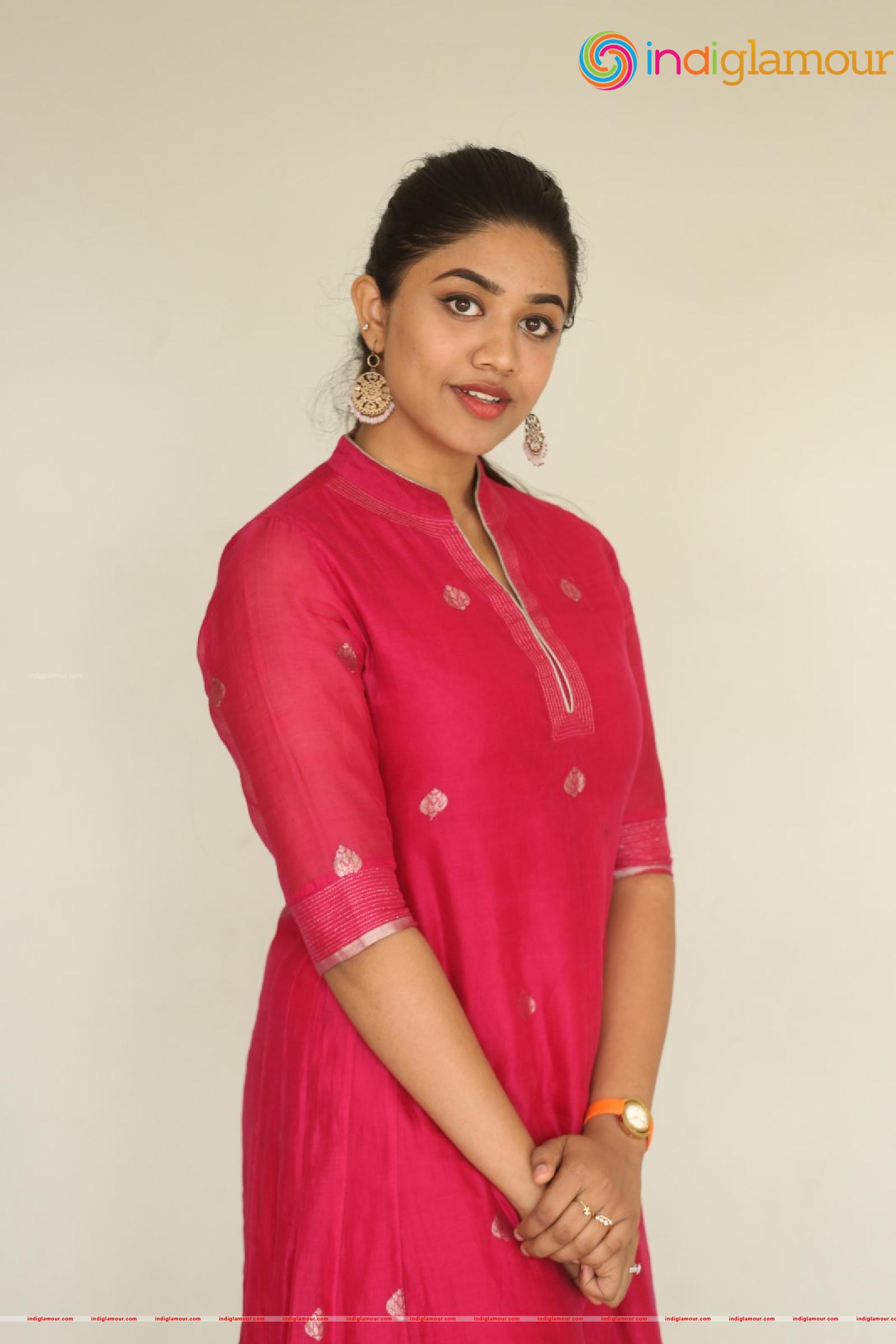 Malavika Satheesan Actress hd photo
