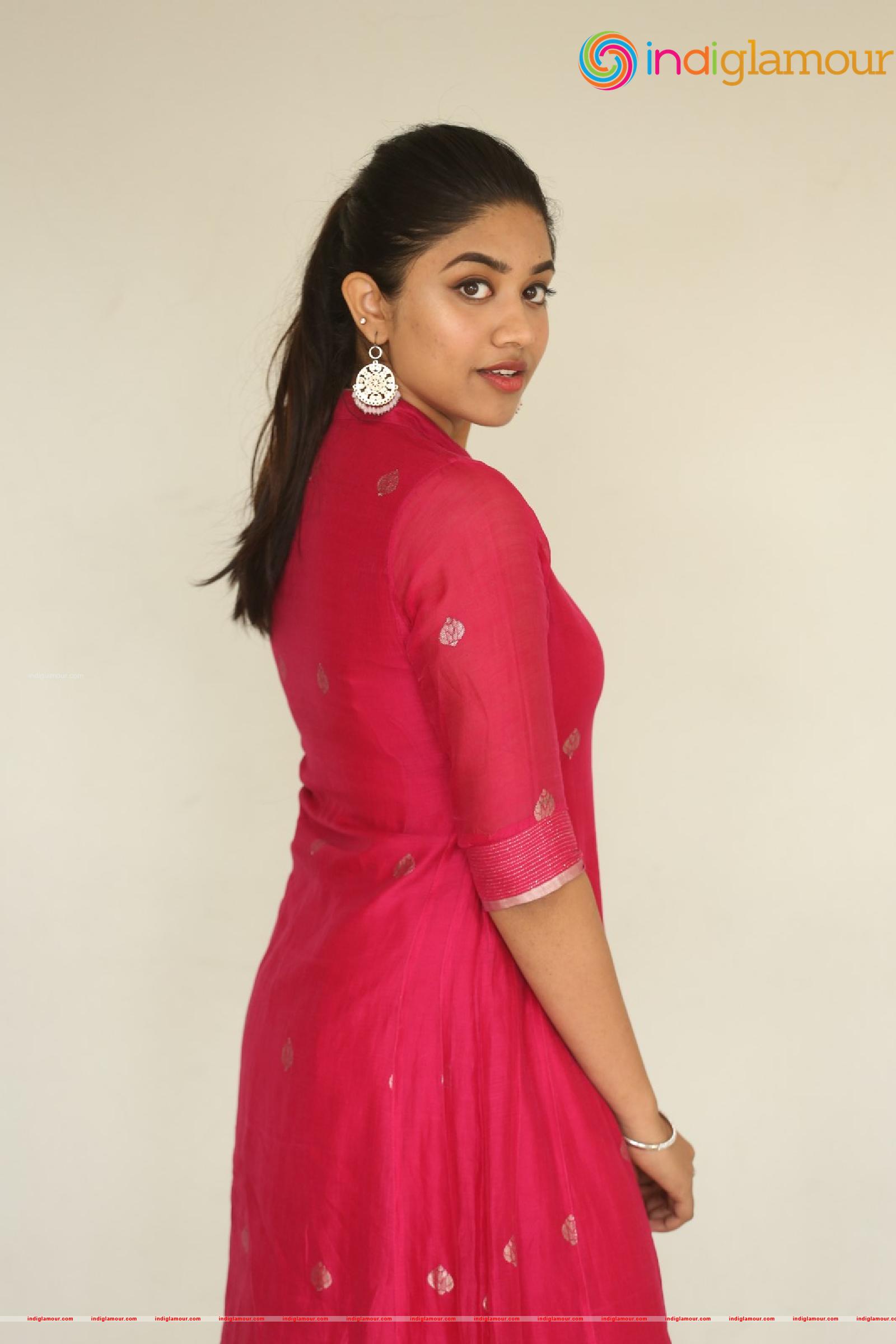 Malavika Satheesan Actress hd photo