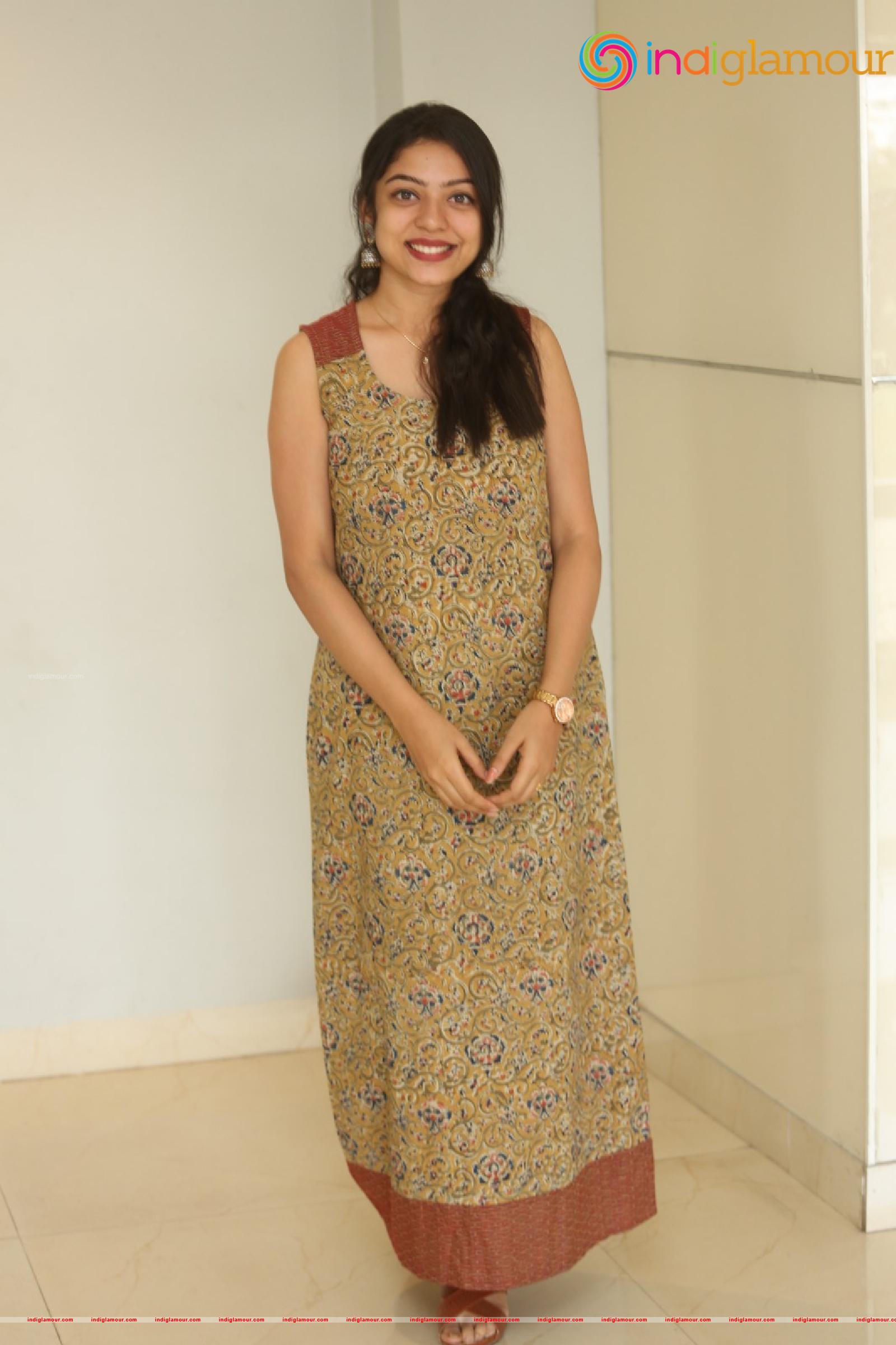 Varsha Bollamma Actress hd photo