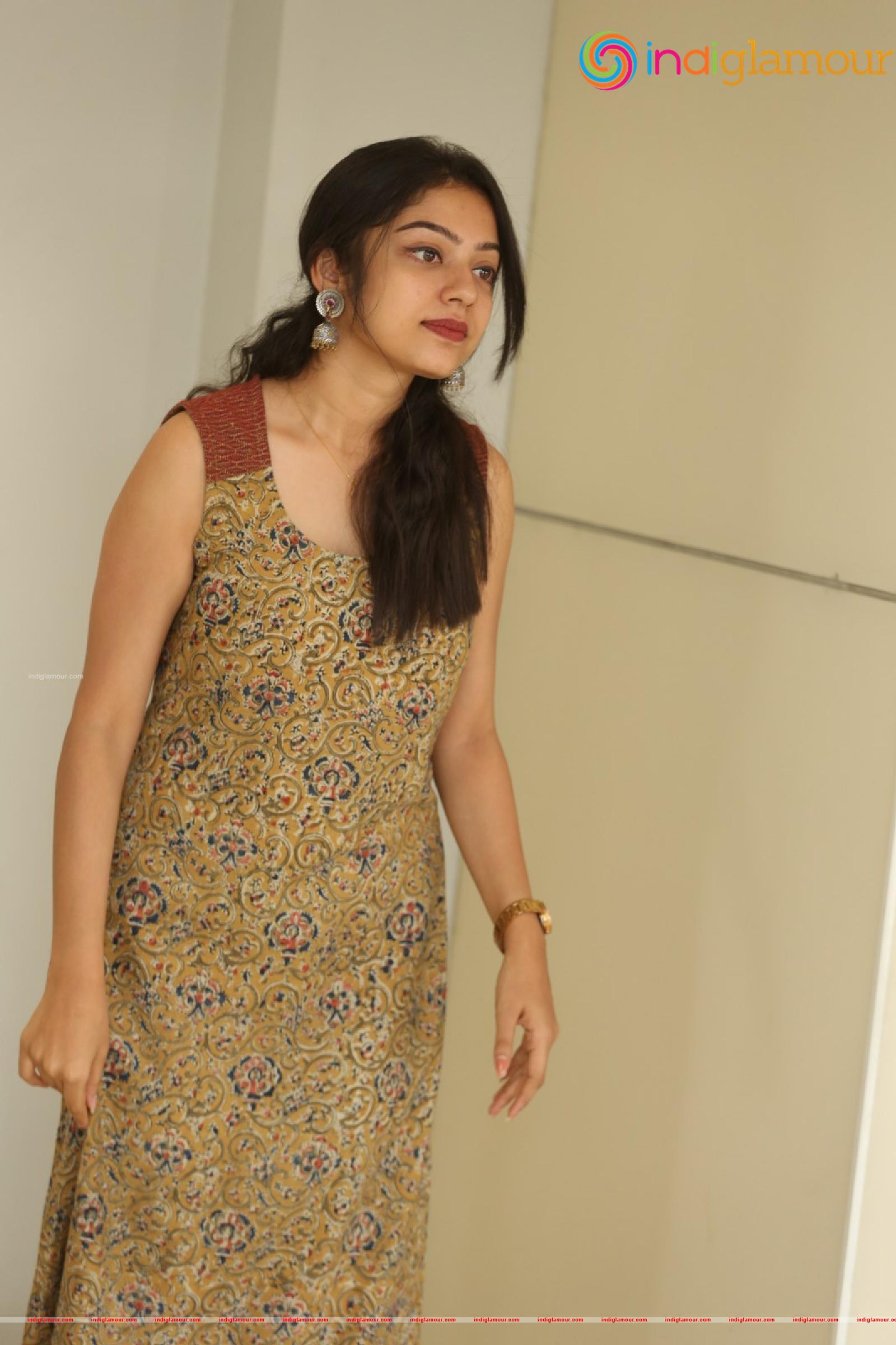 Varsha Bollamma Actress hd photo