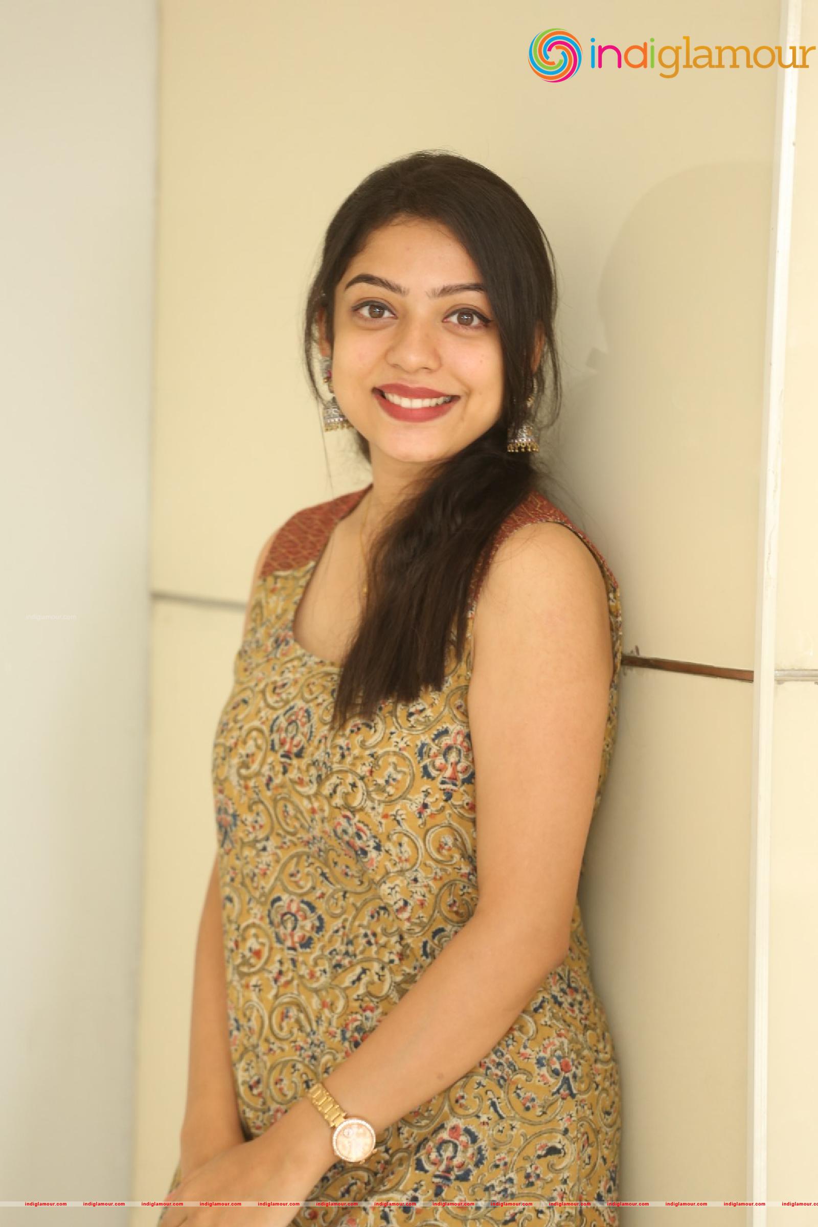 Varsha Bollamma Actress hd photo