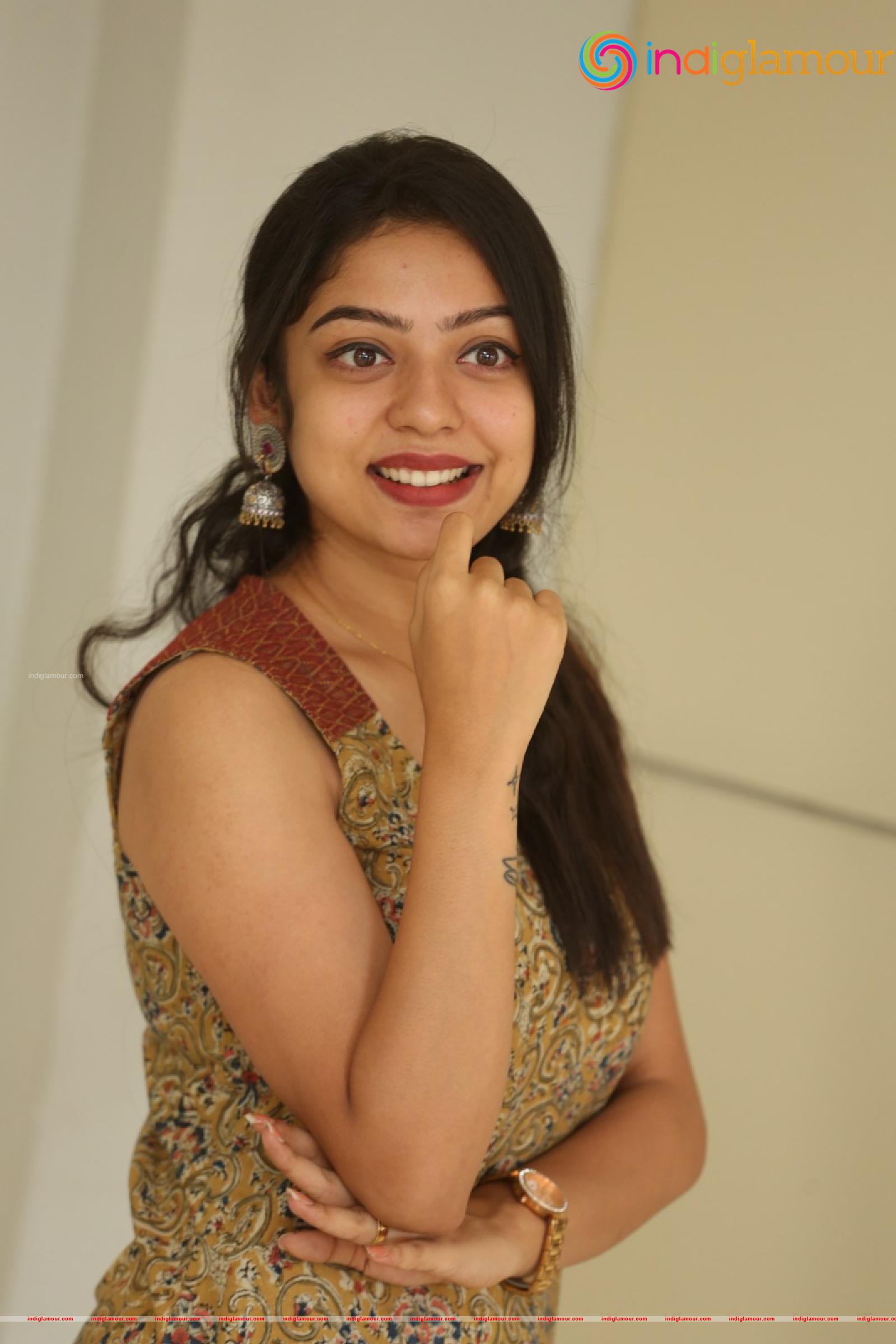 Varsha Bollamma Actress hd photo