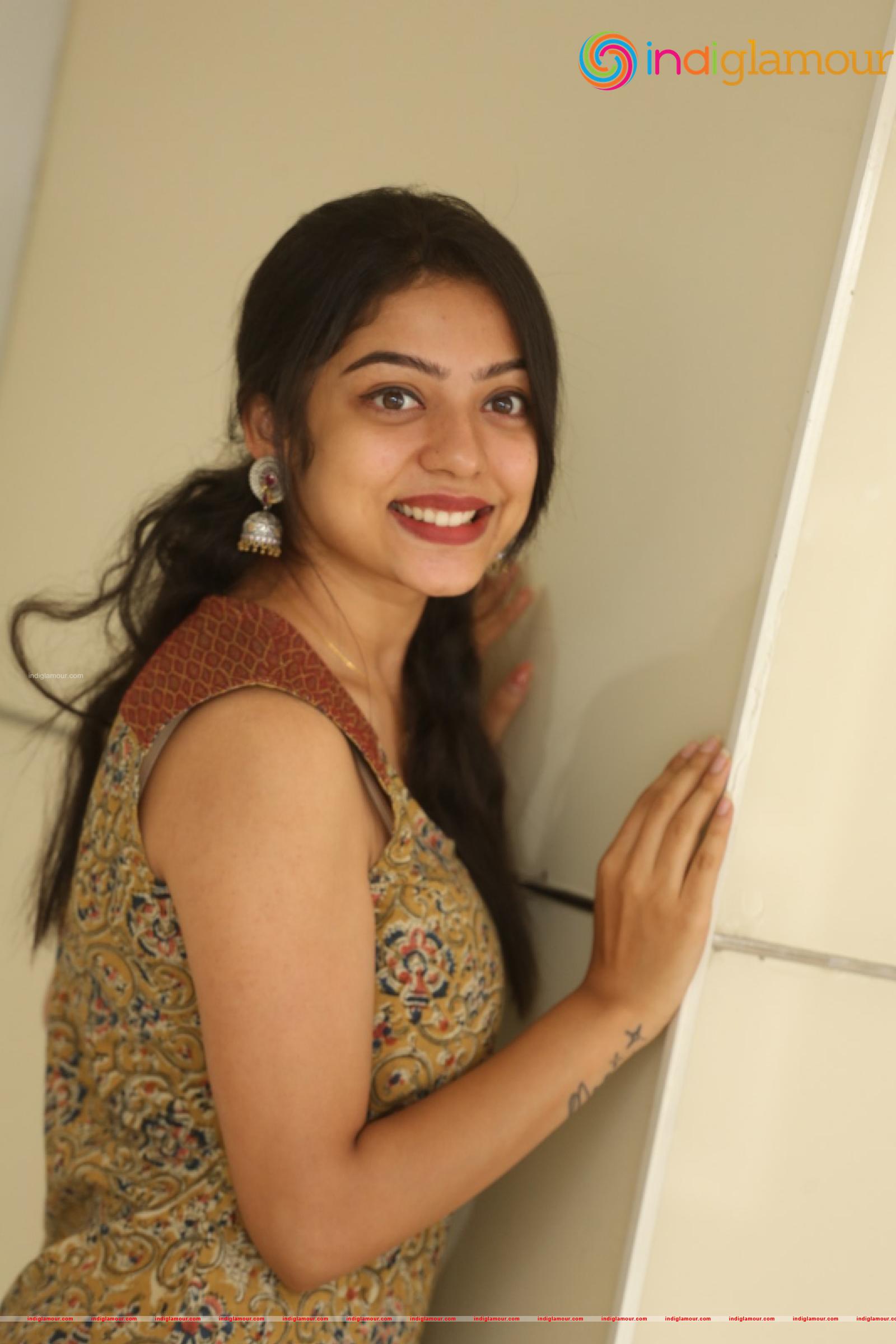 Varsha Bollamma Actress hd photo