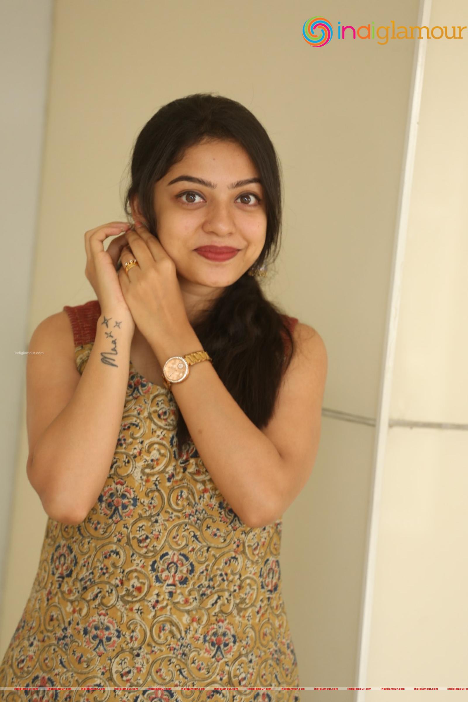 Varsha Bollamma Actress hd photo