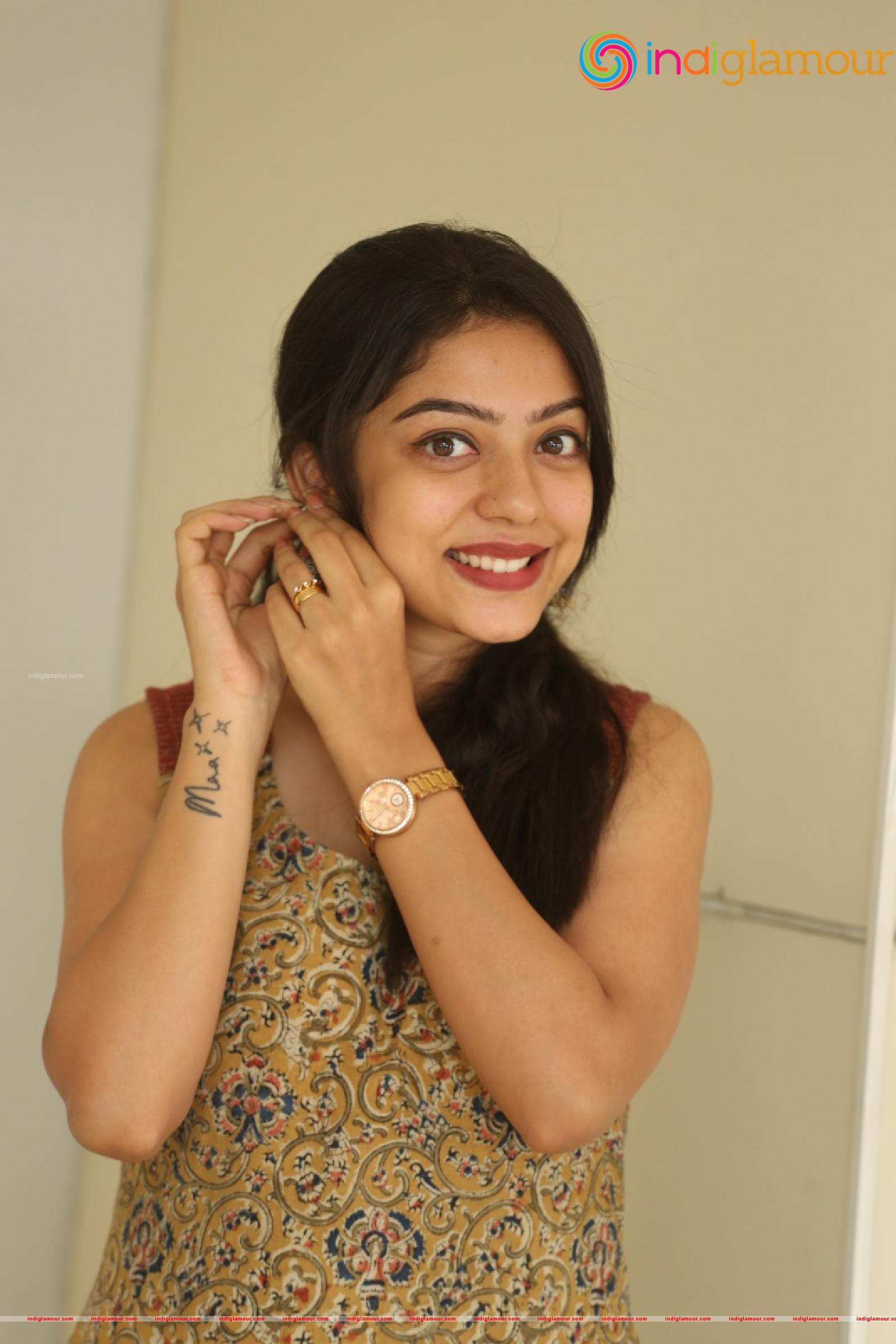 Varsha Bollamma Actress hd photo