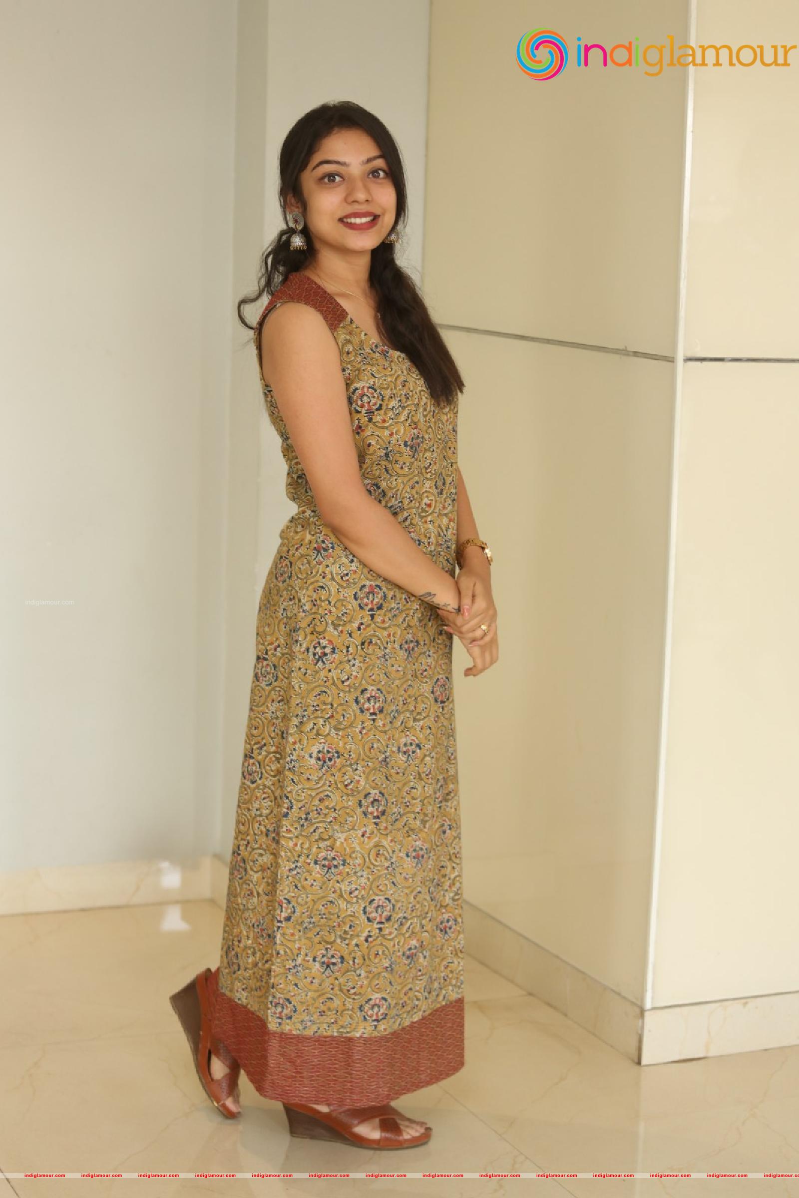 Varsha Bollamma Actress hd photo