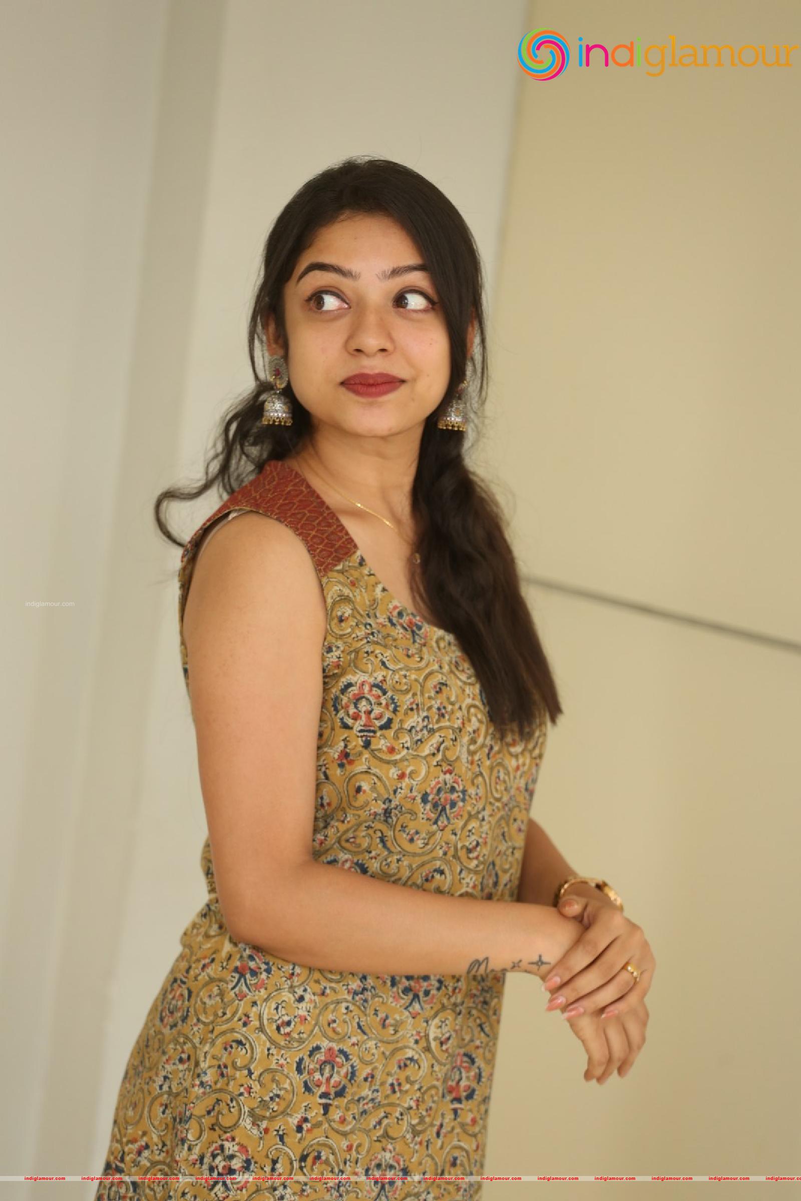 Varsha Bollamma Actress hd photo