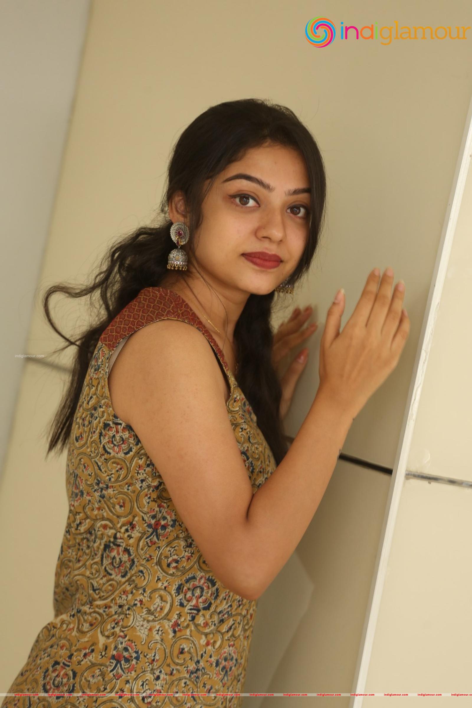 Varsha Bollamma Actress hd photo