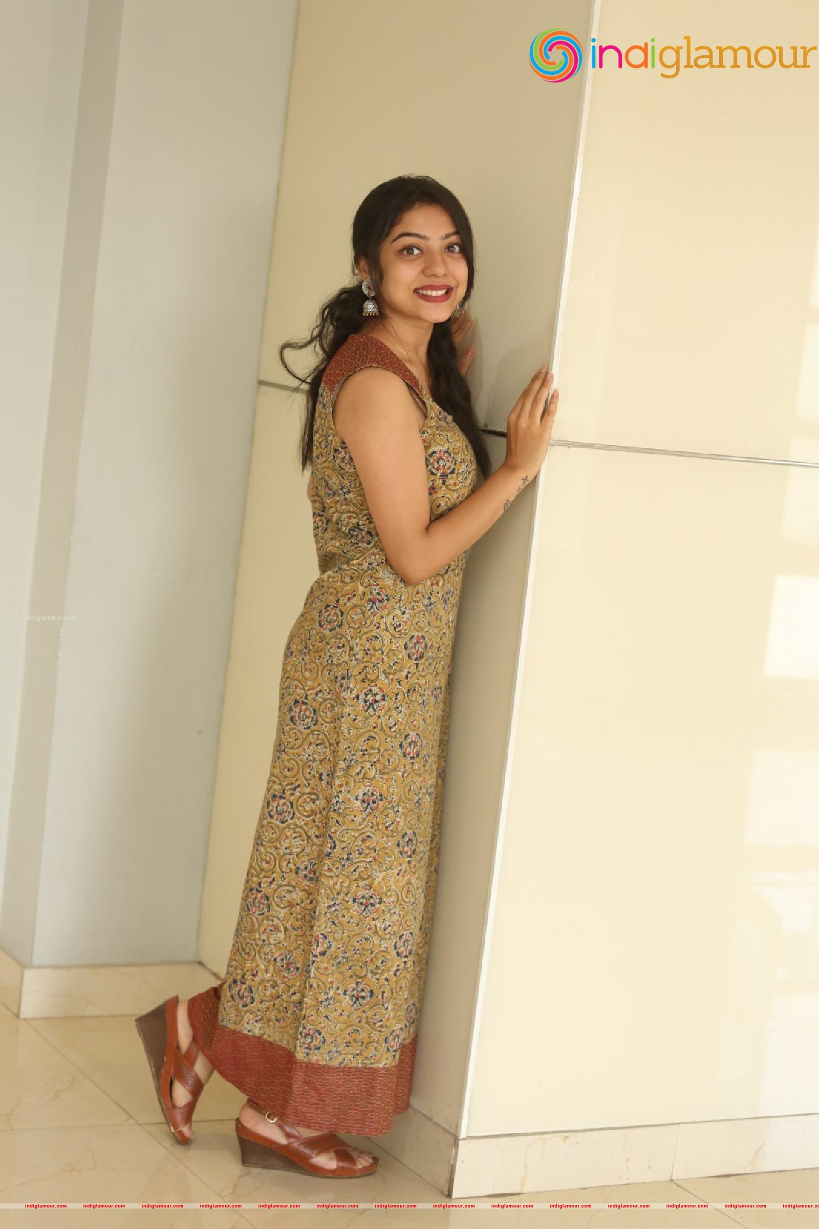 Varsha Bollamma Actress hd photo