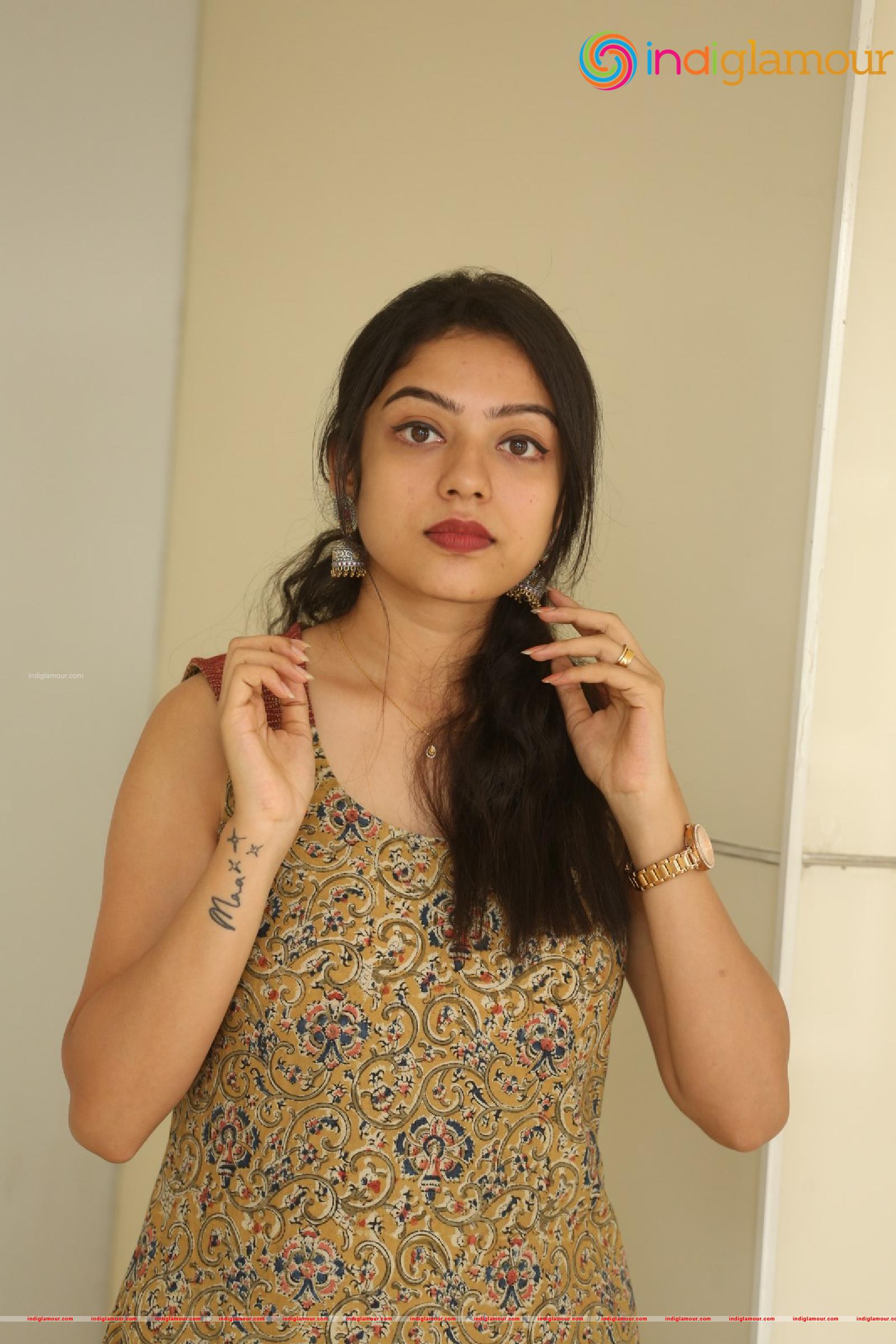 Varsha Bollamma Actress hd photo
