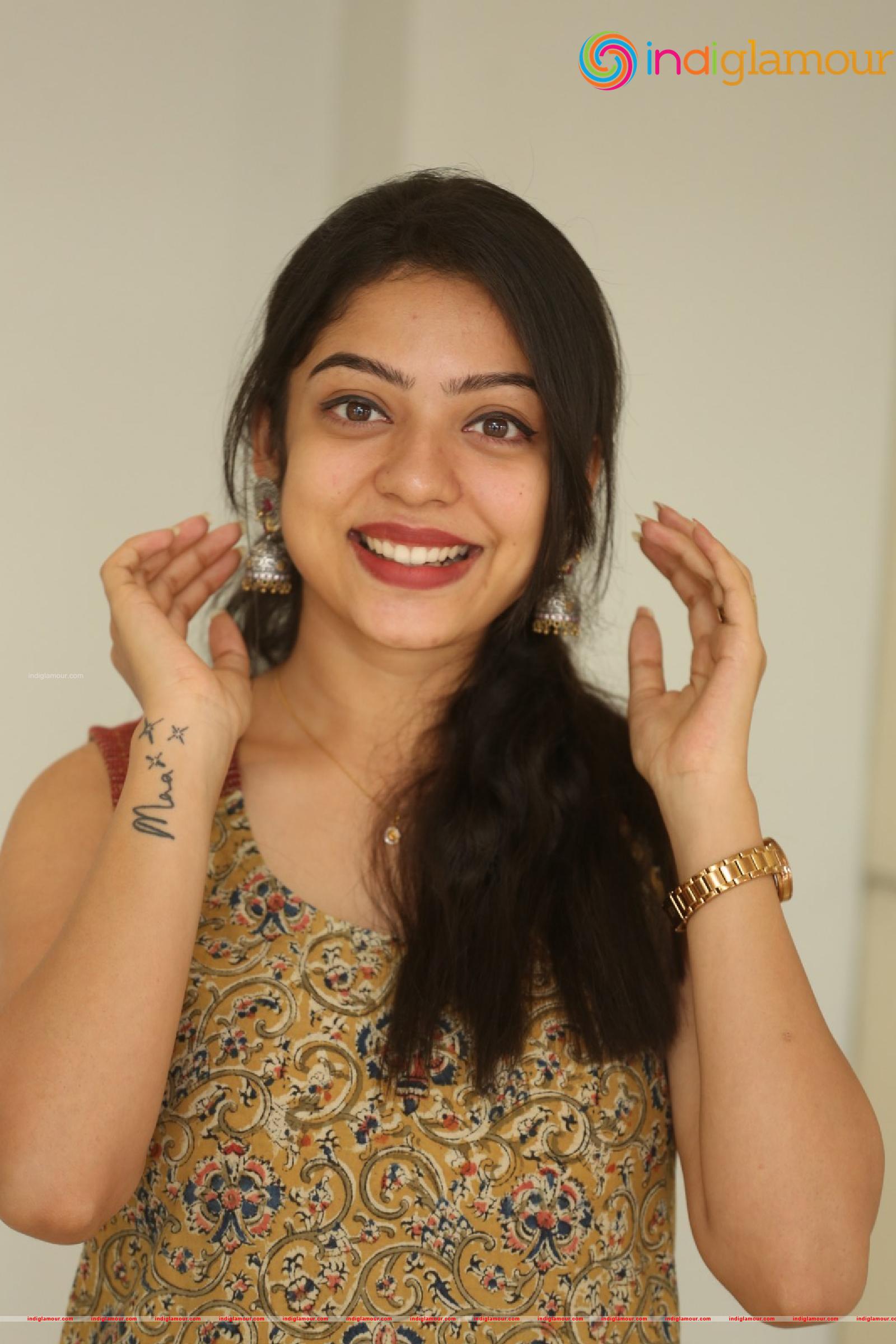 Varsha Bollamma Actress hd photo