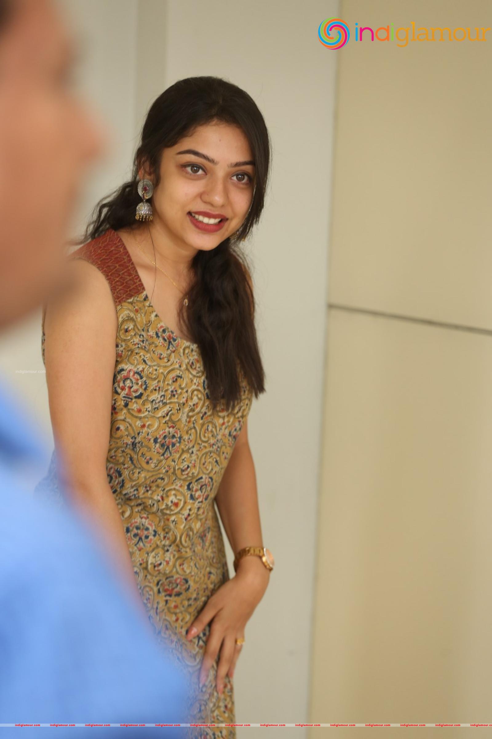 Varsha Bollamma Actress hd photo