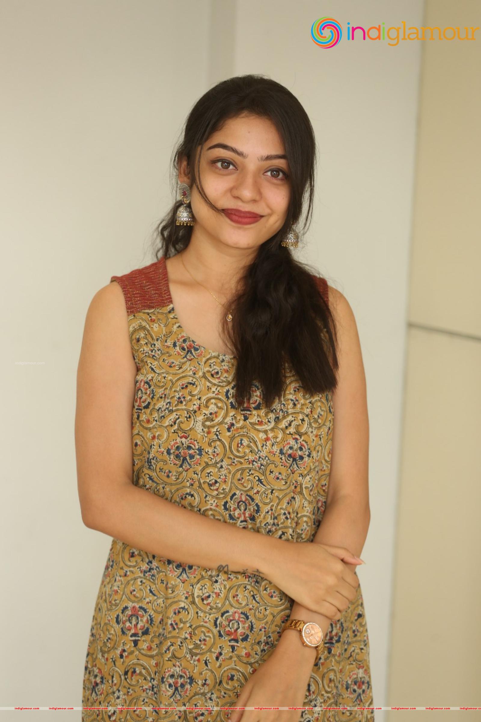 Varsha Bollamma Actress hd photo