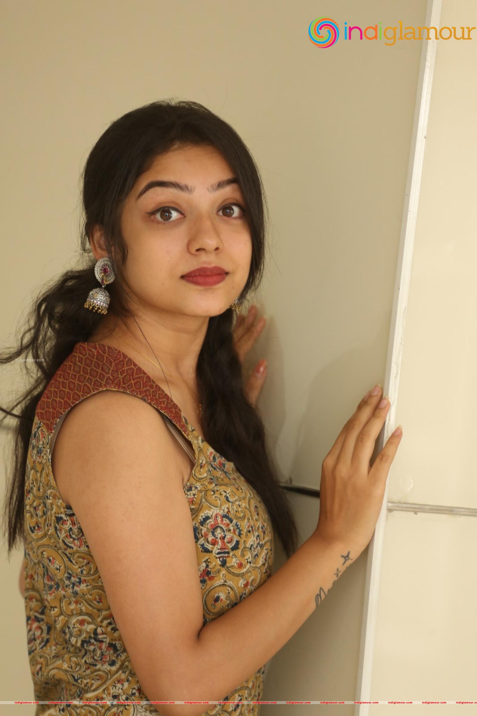 Varsha Bollamma Actress hd photo