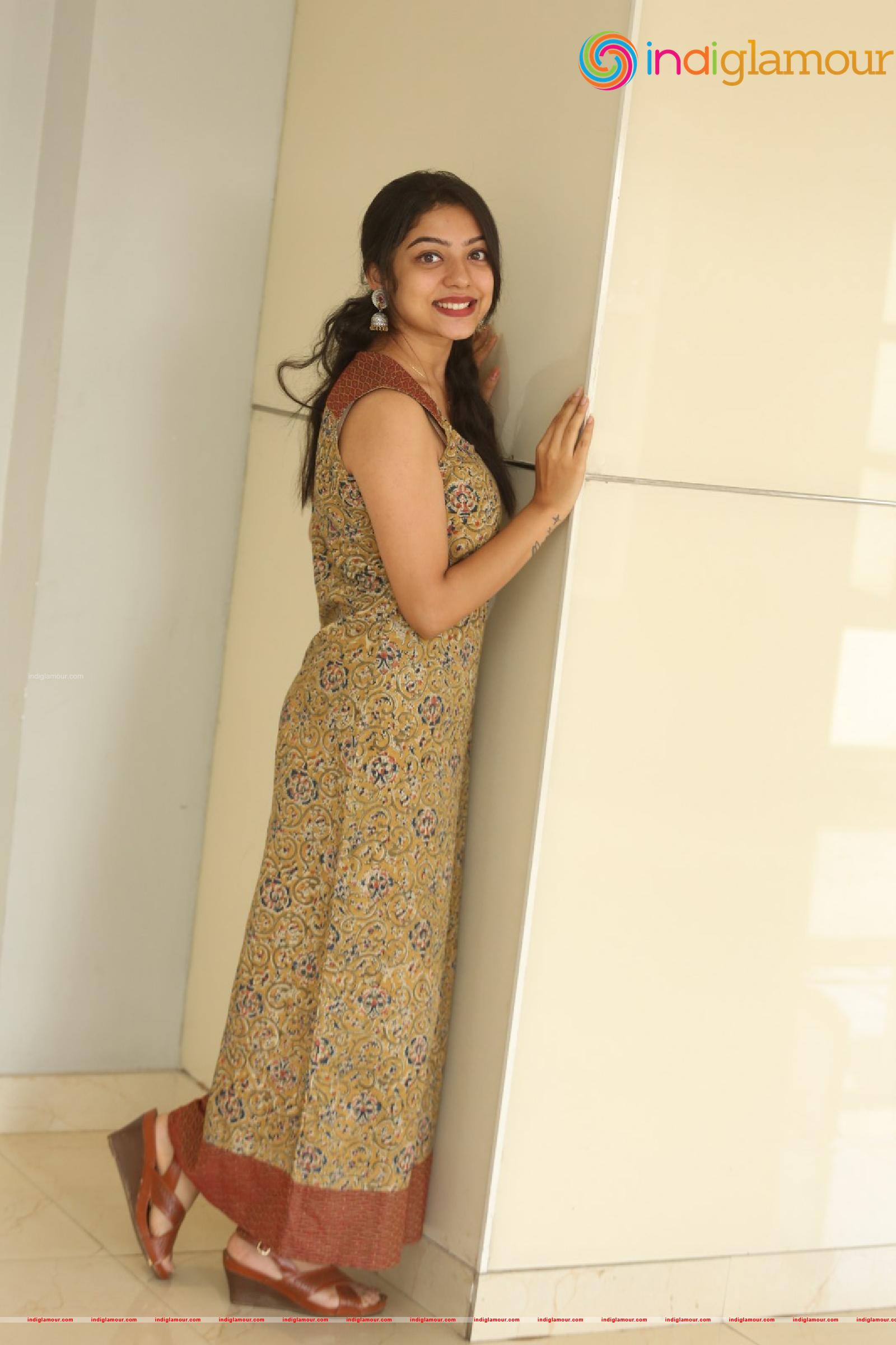 Varsha Bollamma Actress hd photo