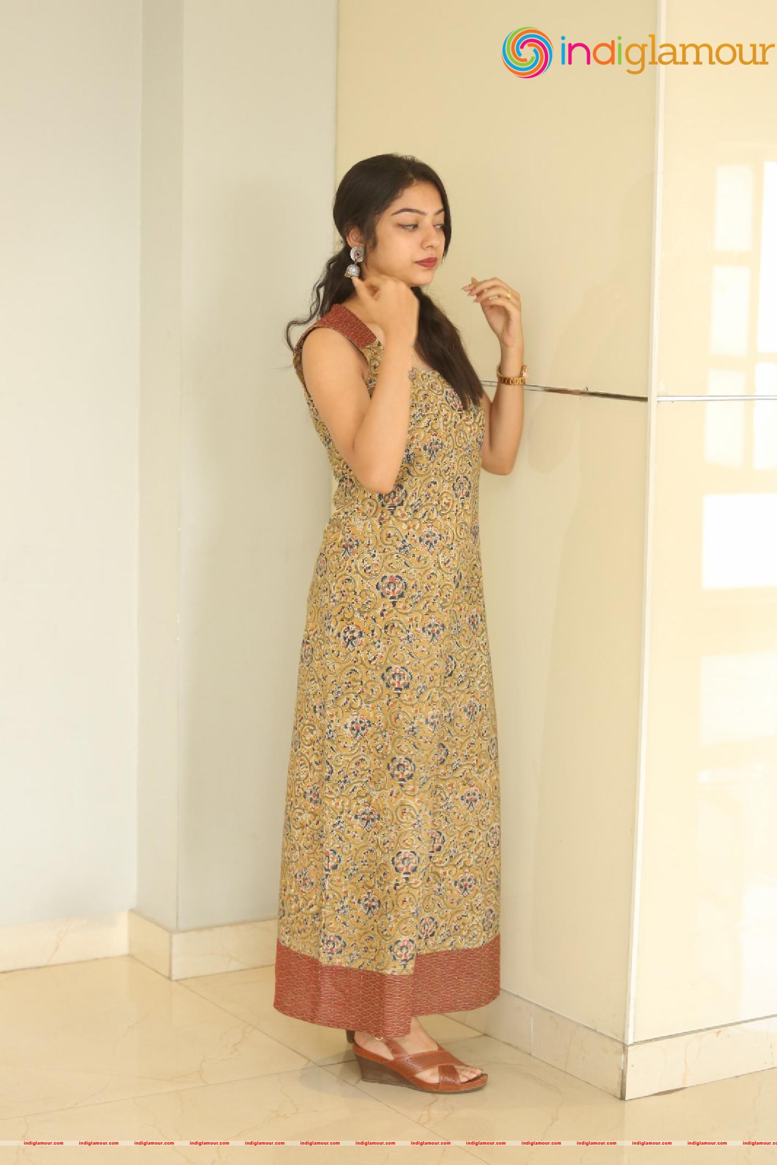 Varsha Bollamma Actress hd photo