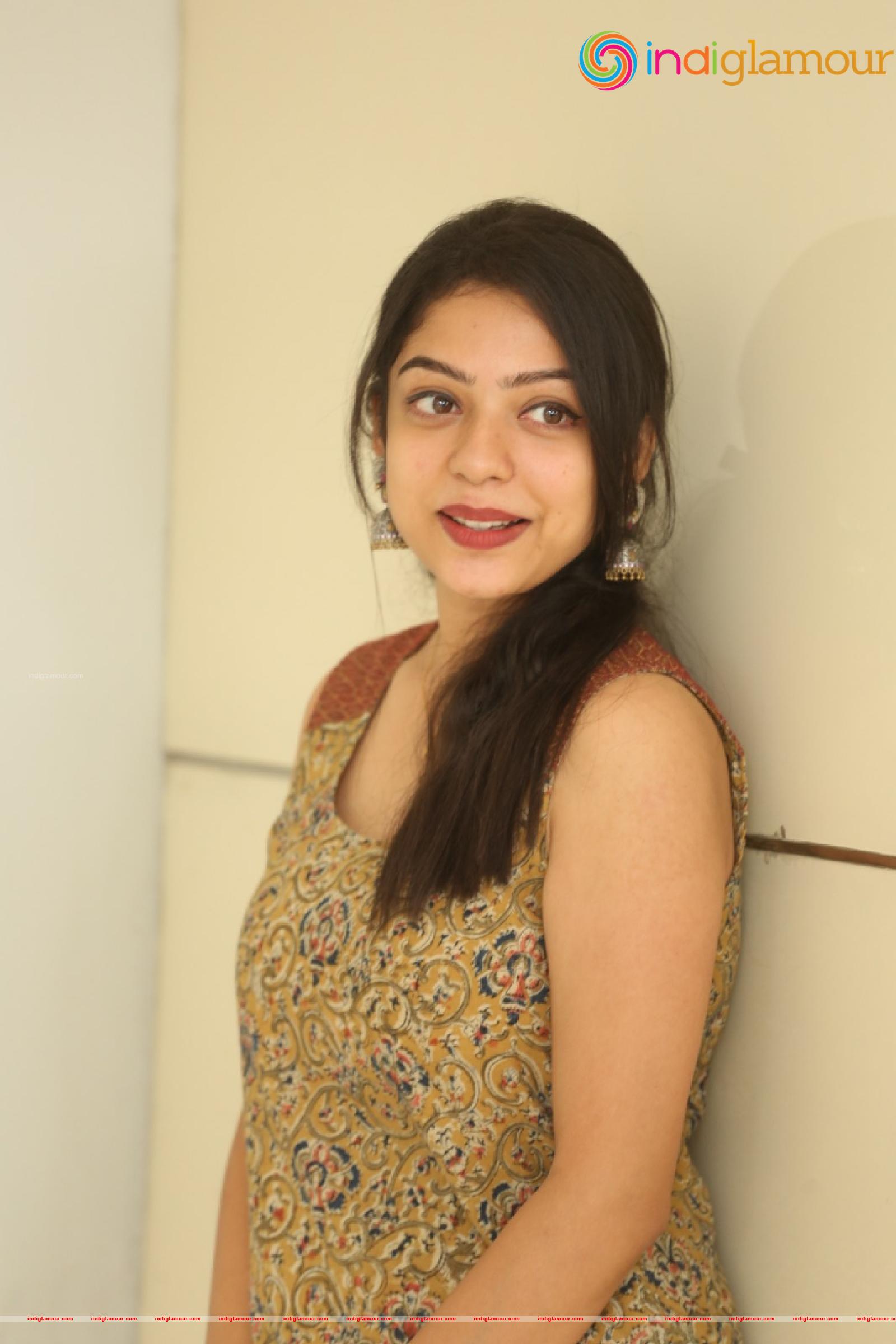 Varsha Bollamma Actress hd photo