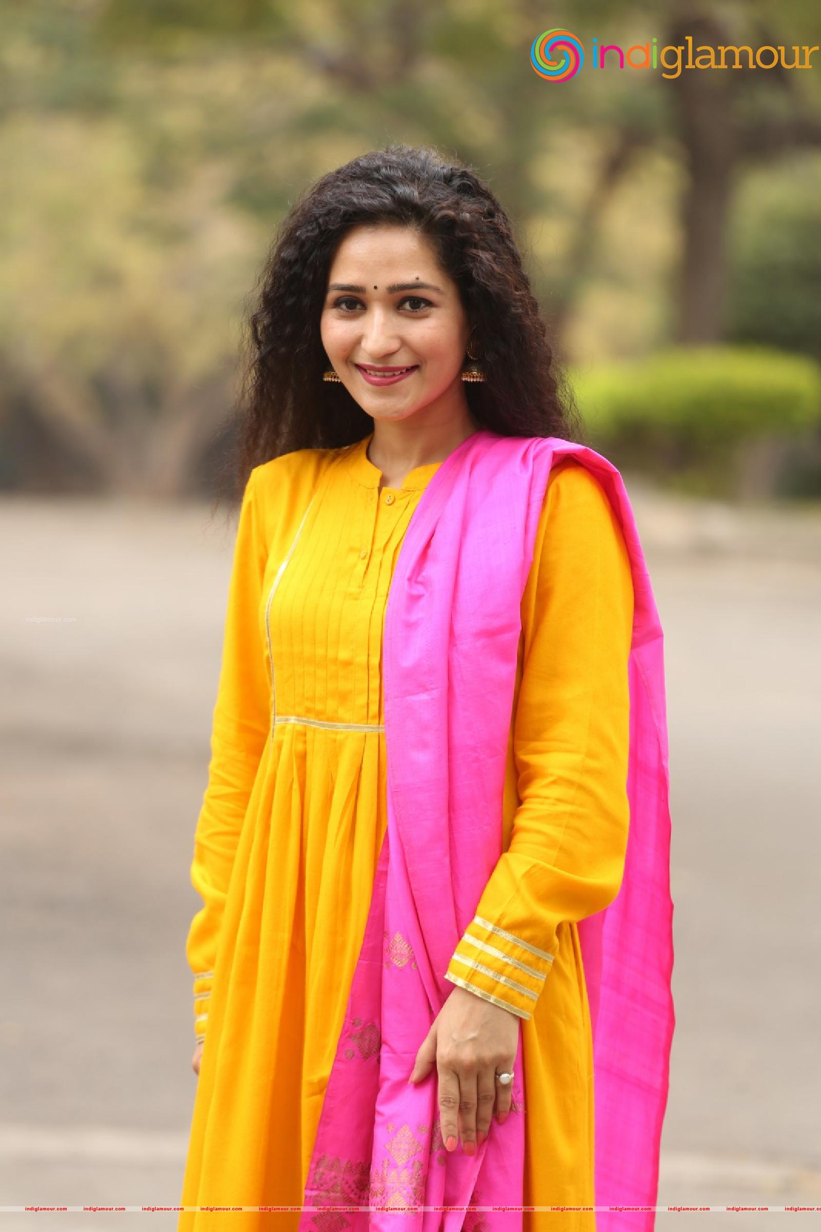 Garima Singh Actress hd photo