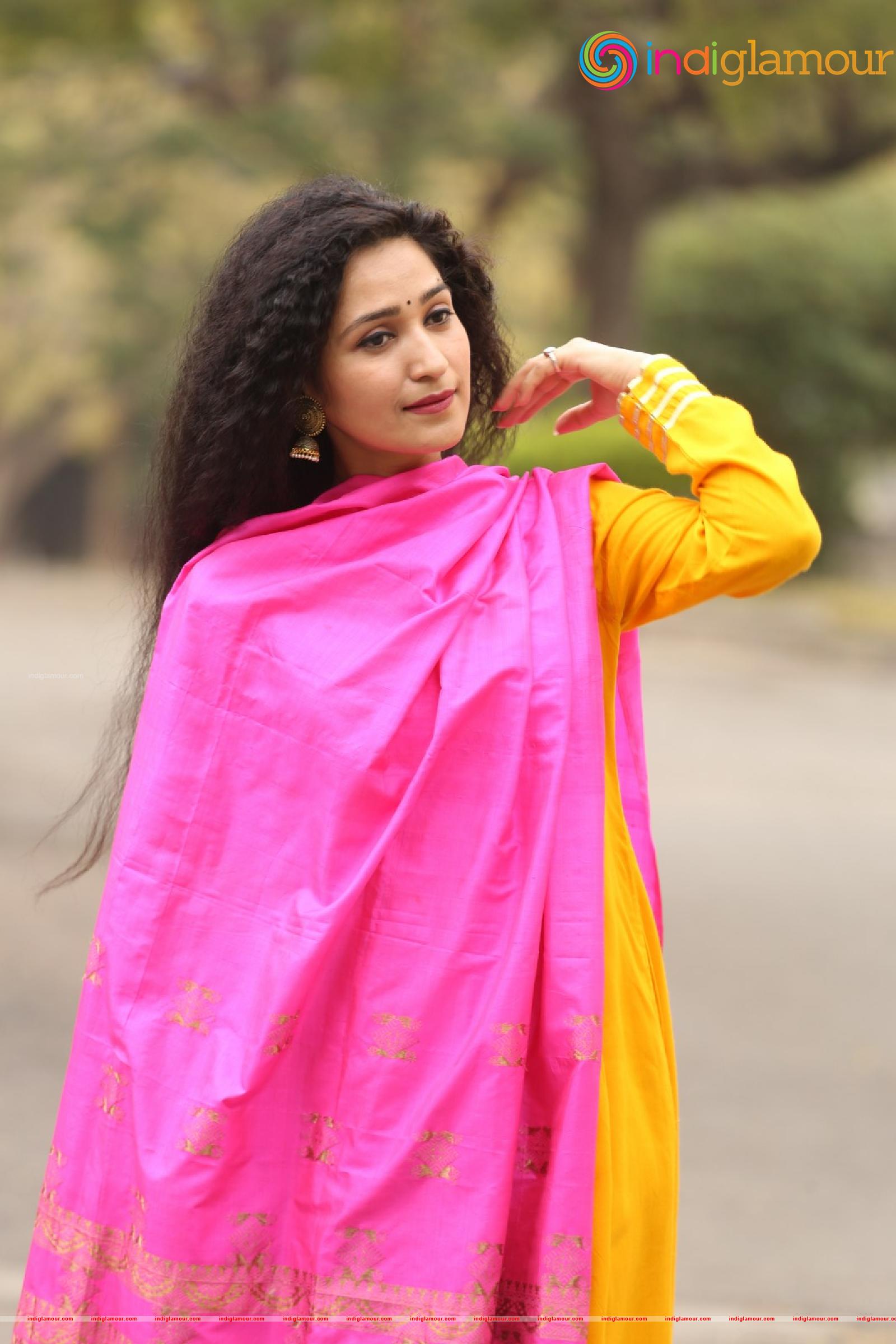Garima Singh Actress hd photo