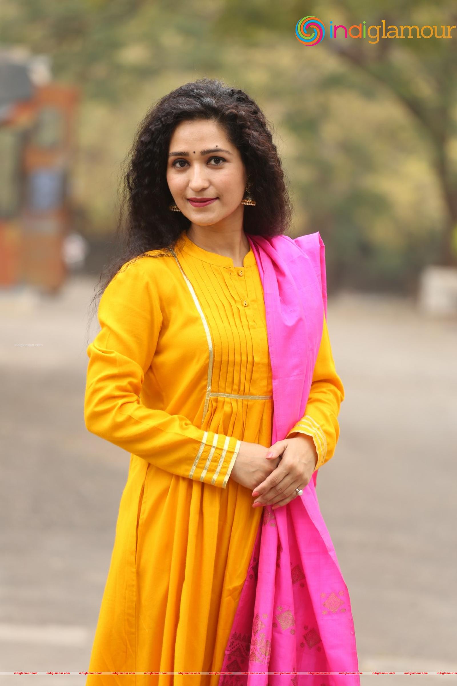 Garima Singh Actress hd photo