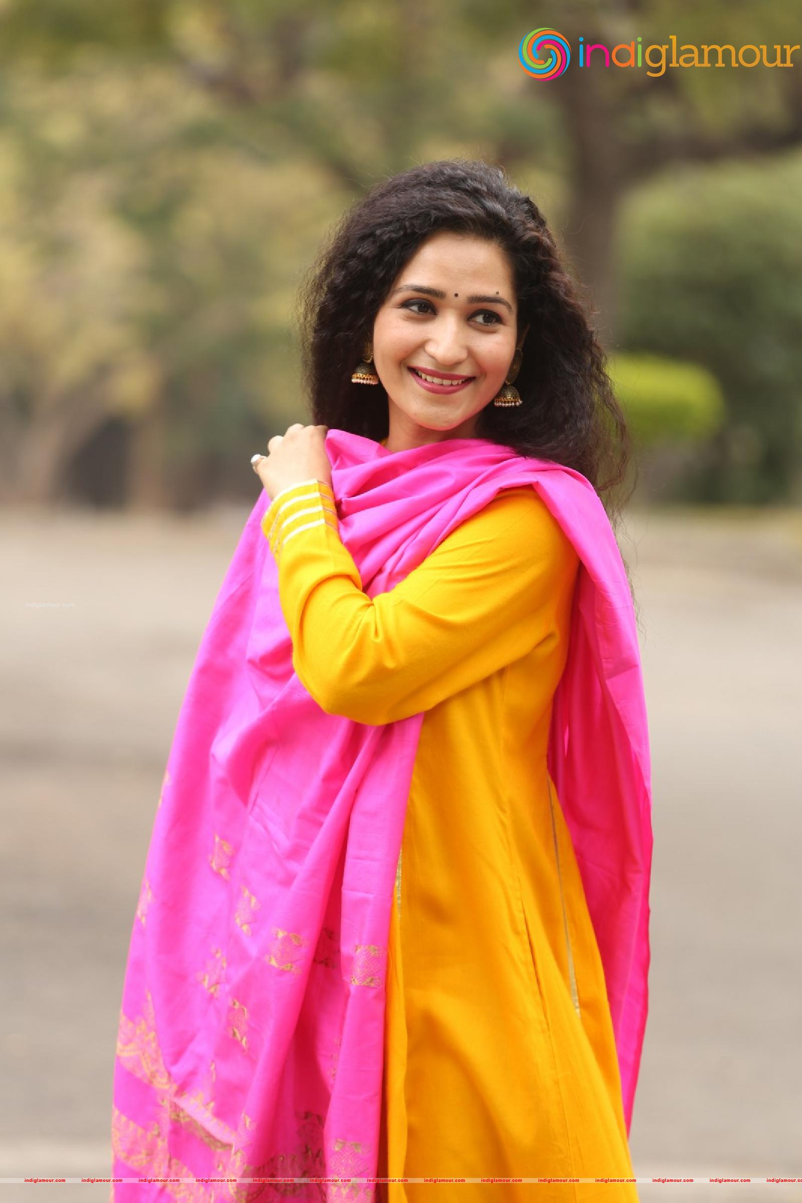 Garima Singh Actress hd photo