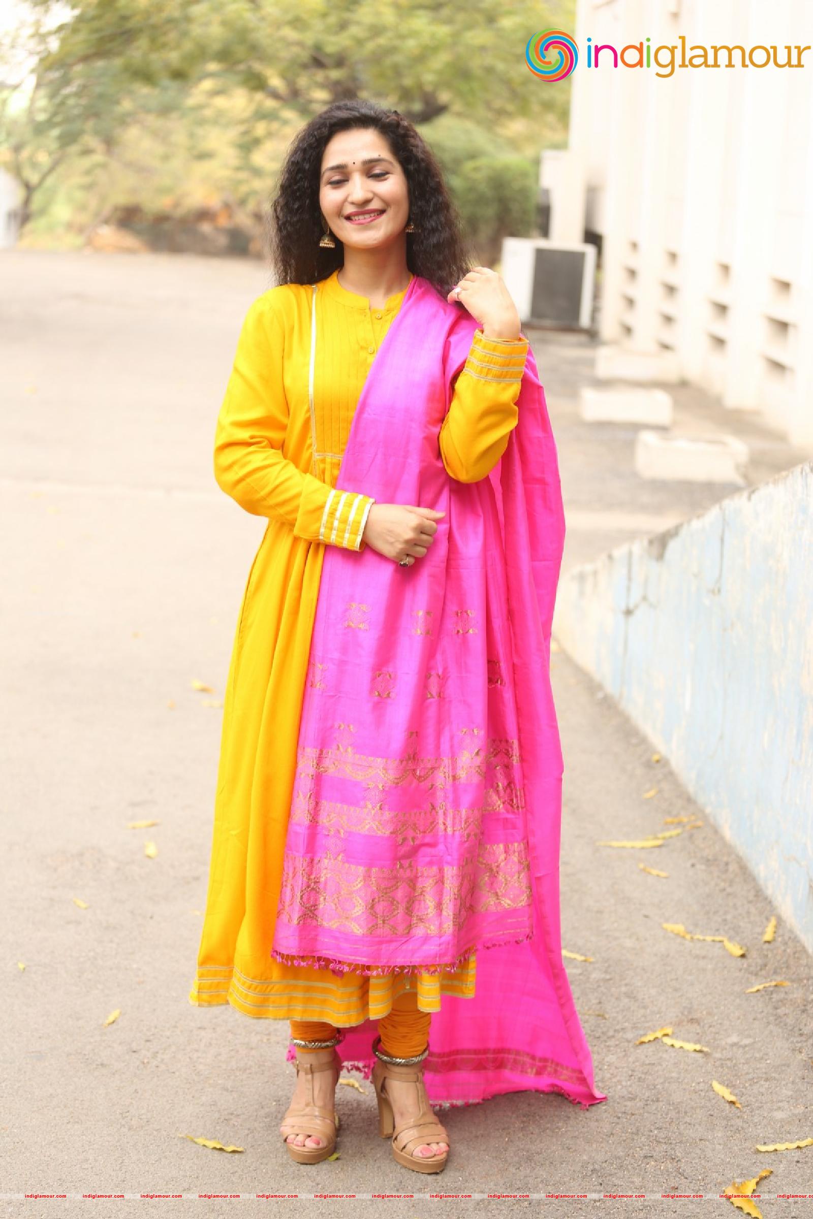 Garima Singh Actress hd photo