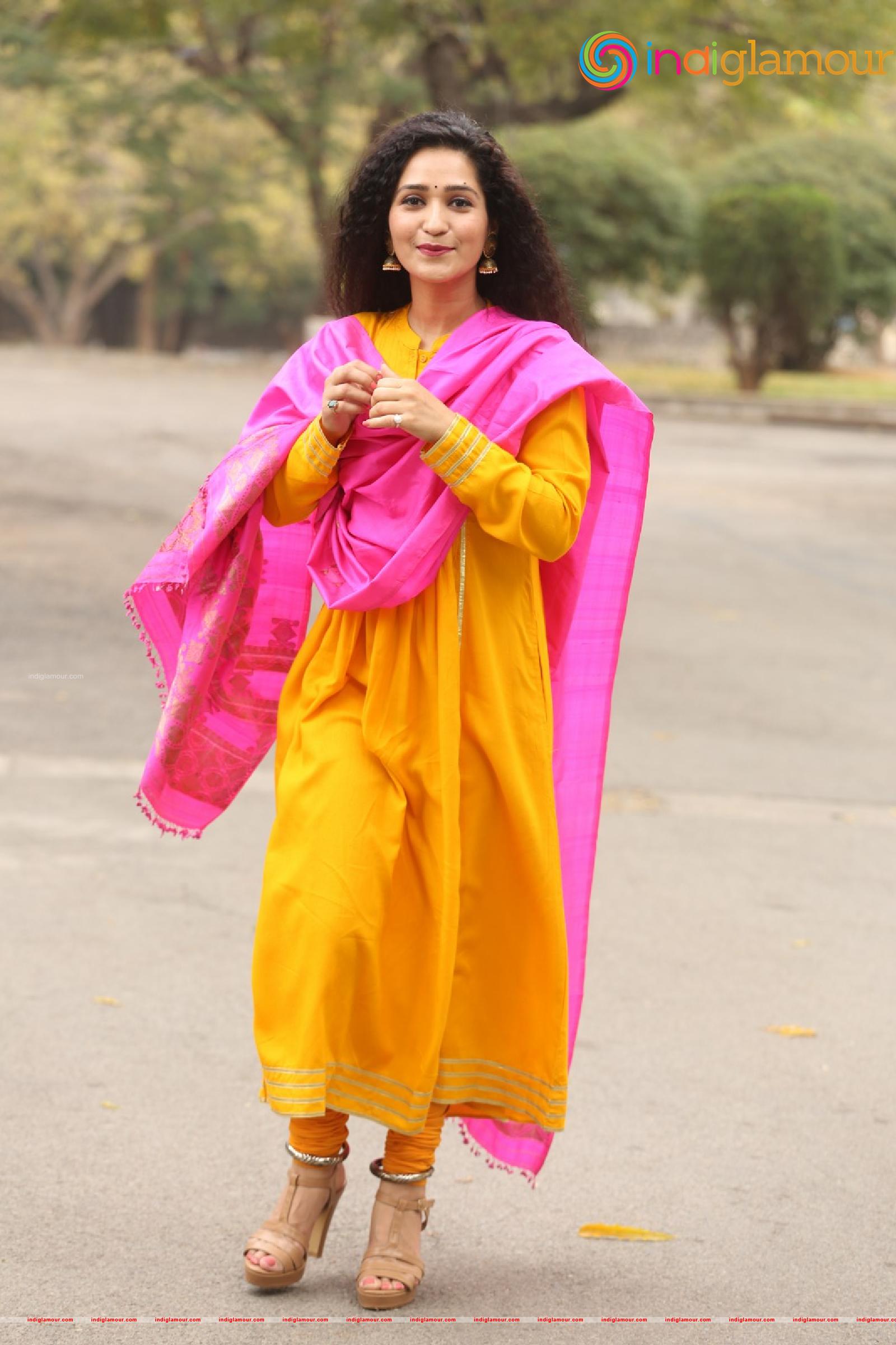 Garima Singh Actress hd photo