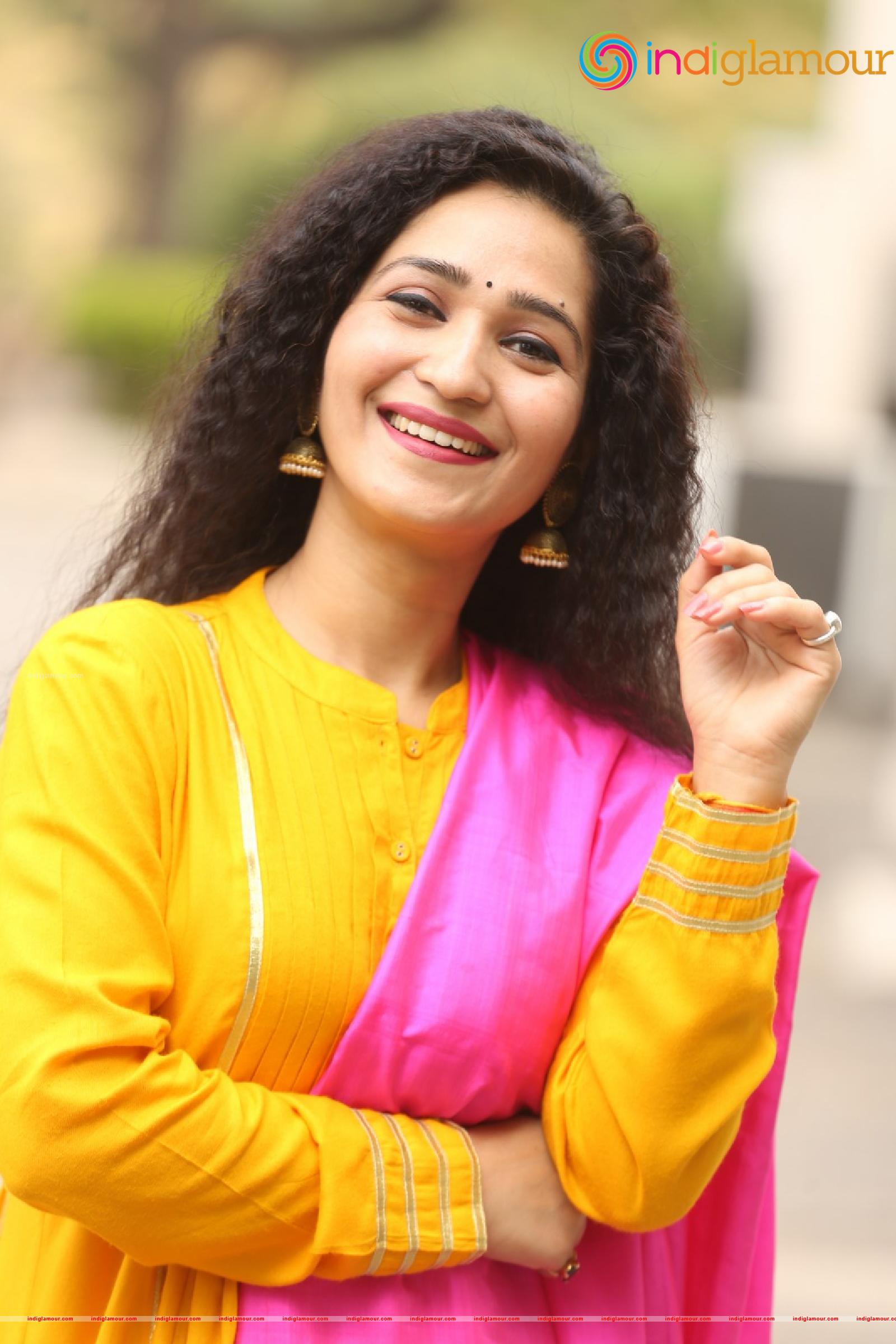 Garima Singh Actress hd photo